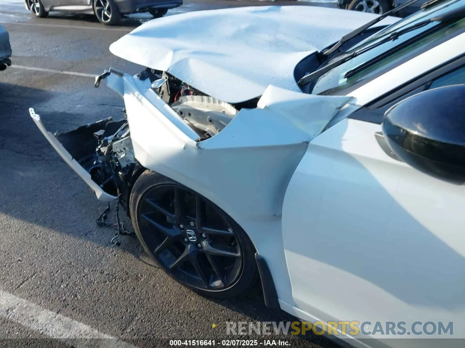 6 Photograph of a damaged car 19XFL2H81RE035223 HONDA CIVIC 2024