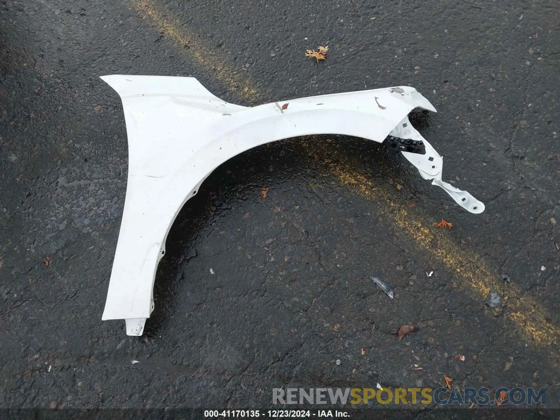 18 Photograph of a damaged car 19XFL2H81RE039353 HONDA CIVIC 2024