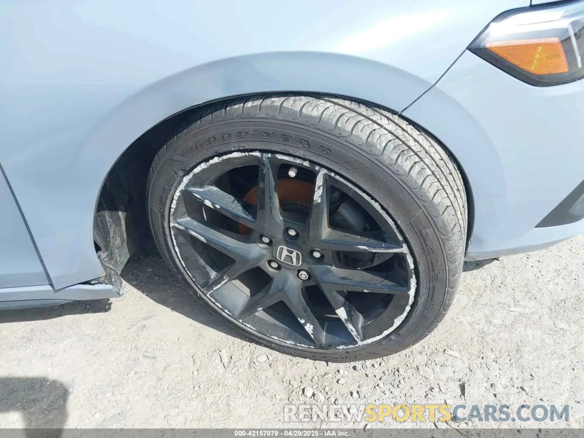 16 Photograph of a damaged car 19XFL2H82RE003574 HONDA CIVIC 2024