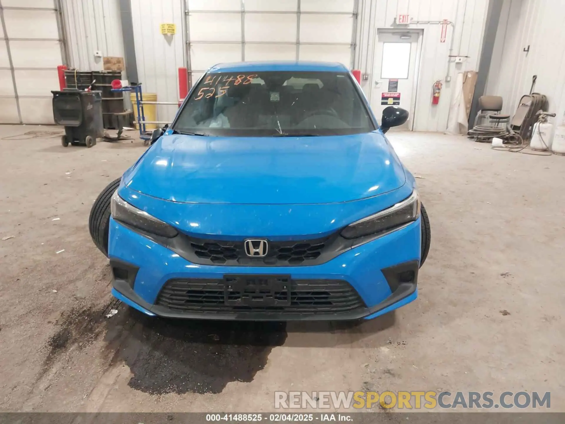 12 Photograph of a damaged car 19XFL2H82RE025459 HONDA CIVIC 2024