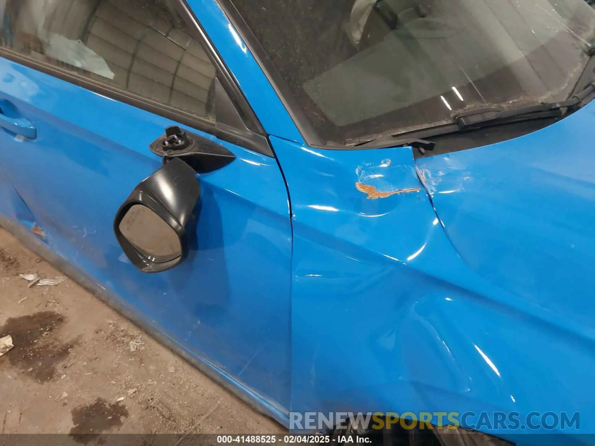 17 Photograph of a damaged car 19XFL2H82RE025459 HONDA CIVIC 2024