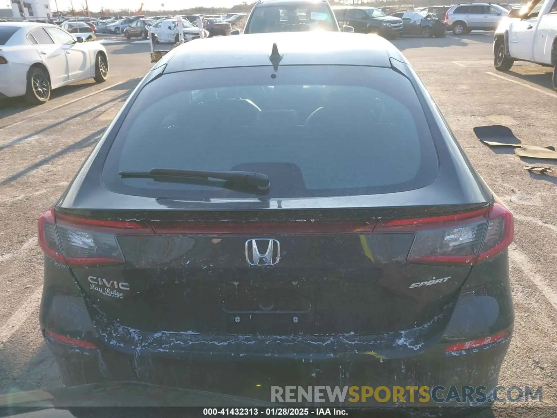 16 Photograph of a damaged car 19XFL2H82RE041726 HONDA CIVIC 2024