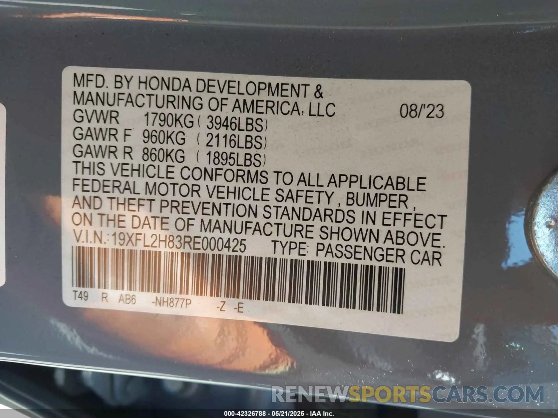 9 Photograph of a damaged car 19XFL2H83RE000425 HONDA CIVIC 2024
