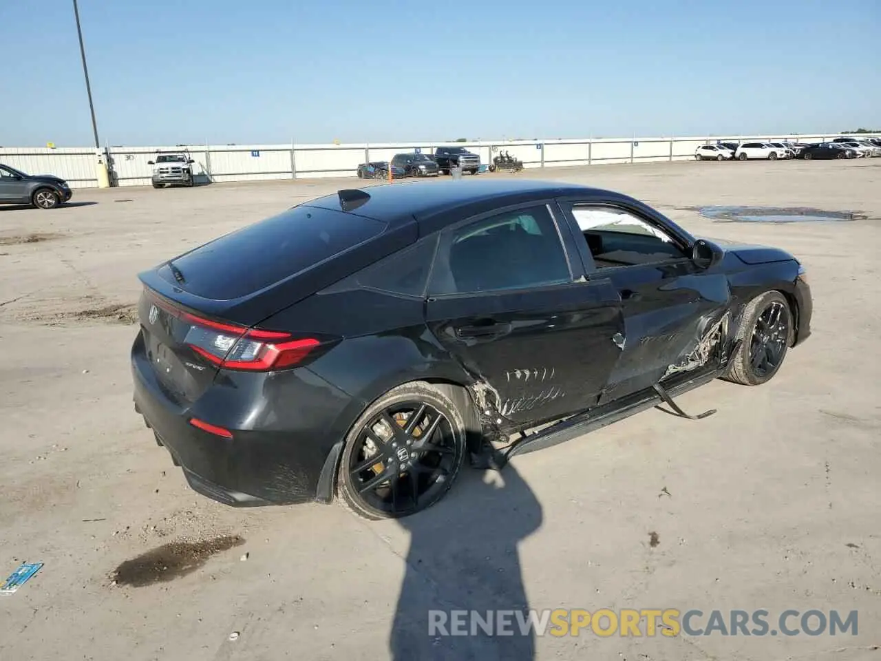 3 Photograph of a damaged car 19XFL2H83RE028564 HONDA CIVIC 2024