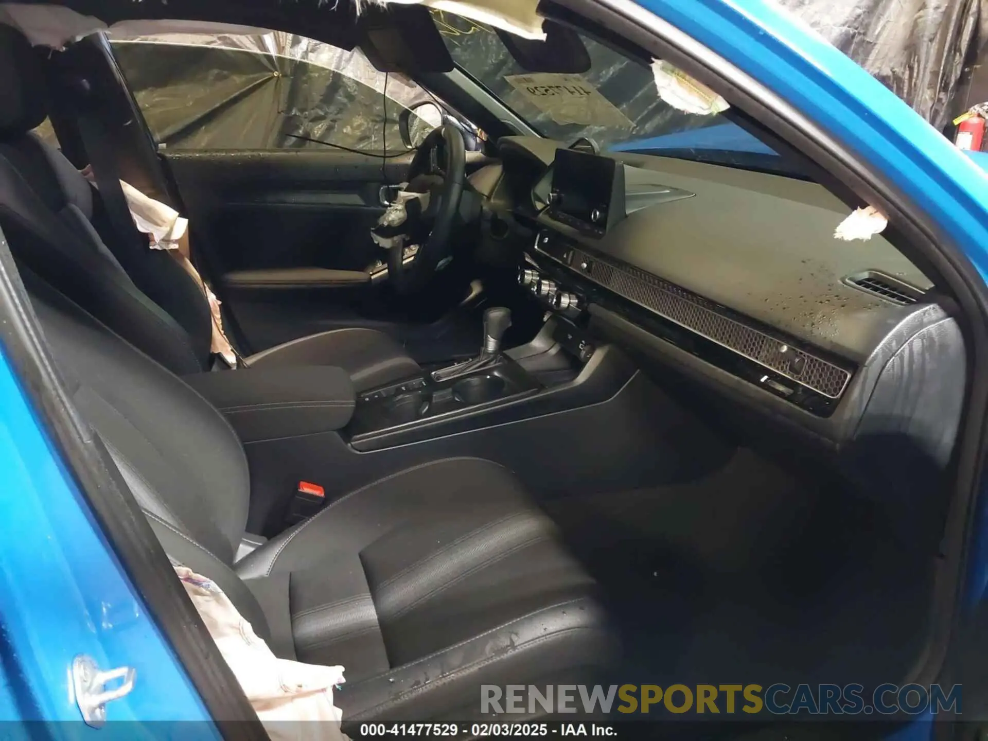 5 Photograph of a damaged car 19XFL2H83RE035885 HONDA CIVIC 2024