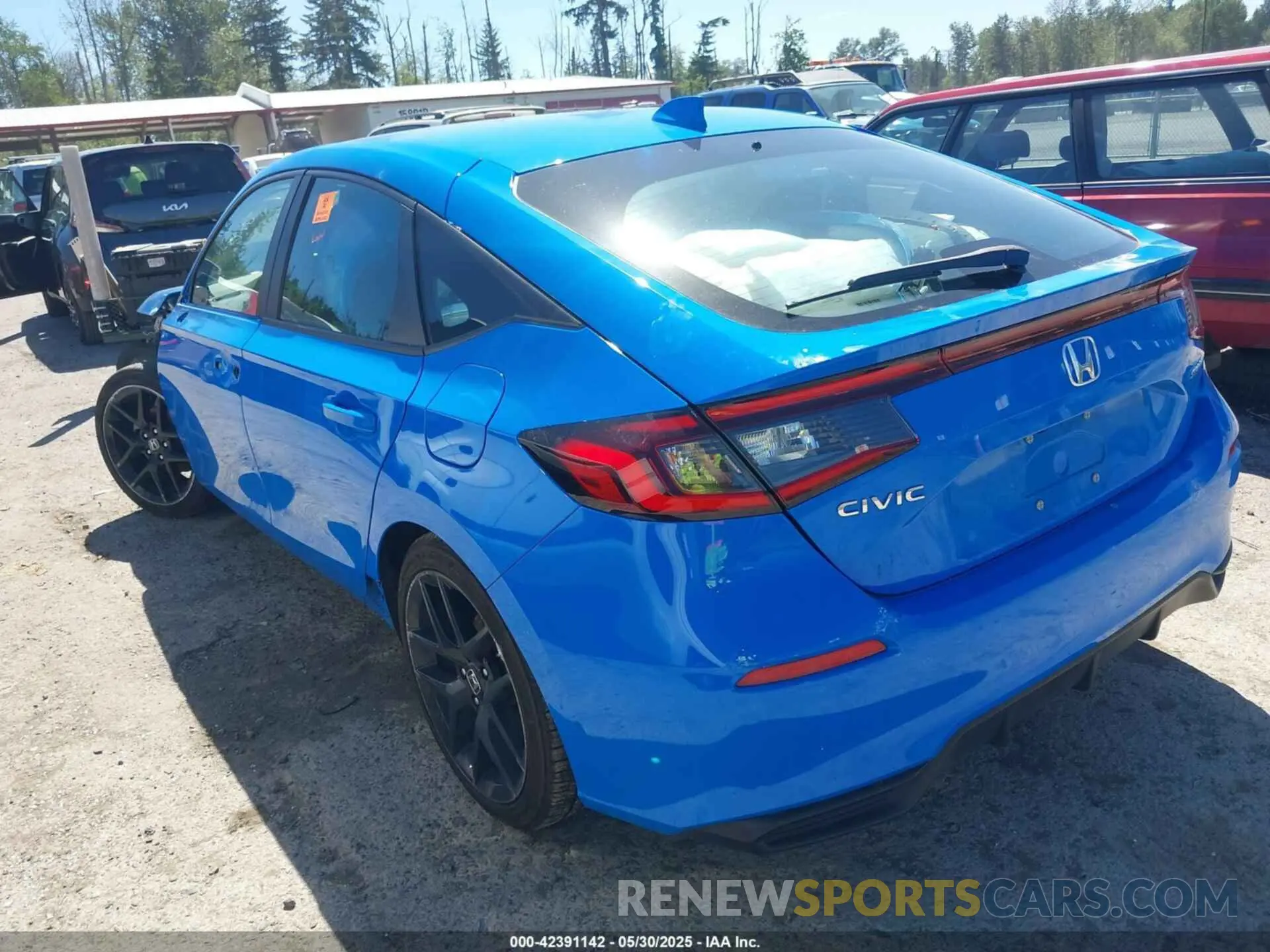 3 Photograph of a damaged car 19XFL2H83RE042416 HONDA CIVIC 2024