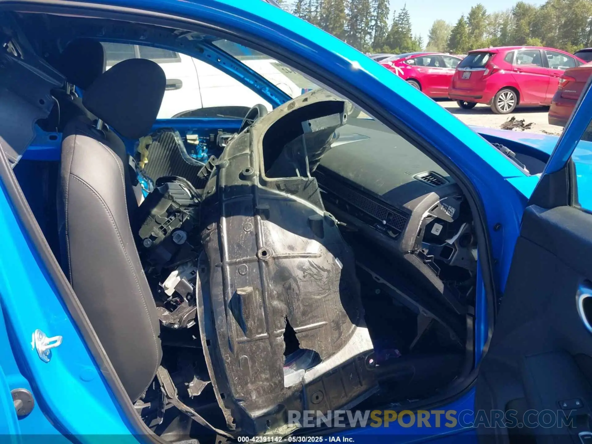 5 Photograph of a damaged car 19XFL2H83RE042416 HONDA CIVIC 2024