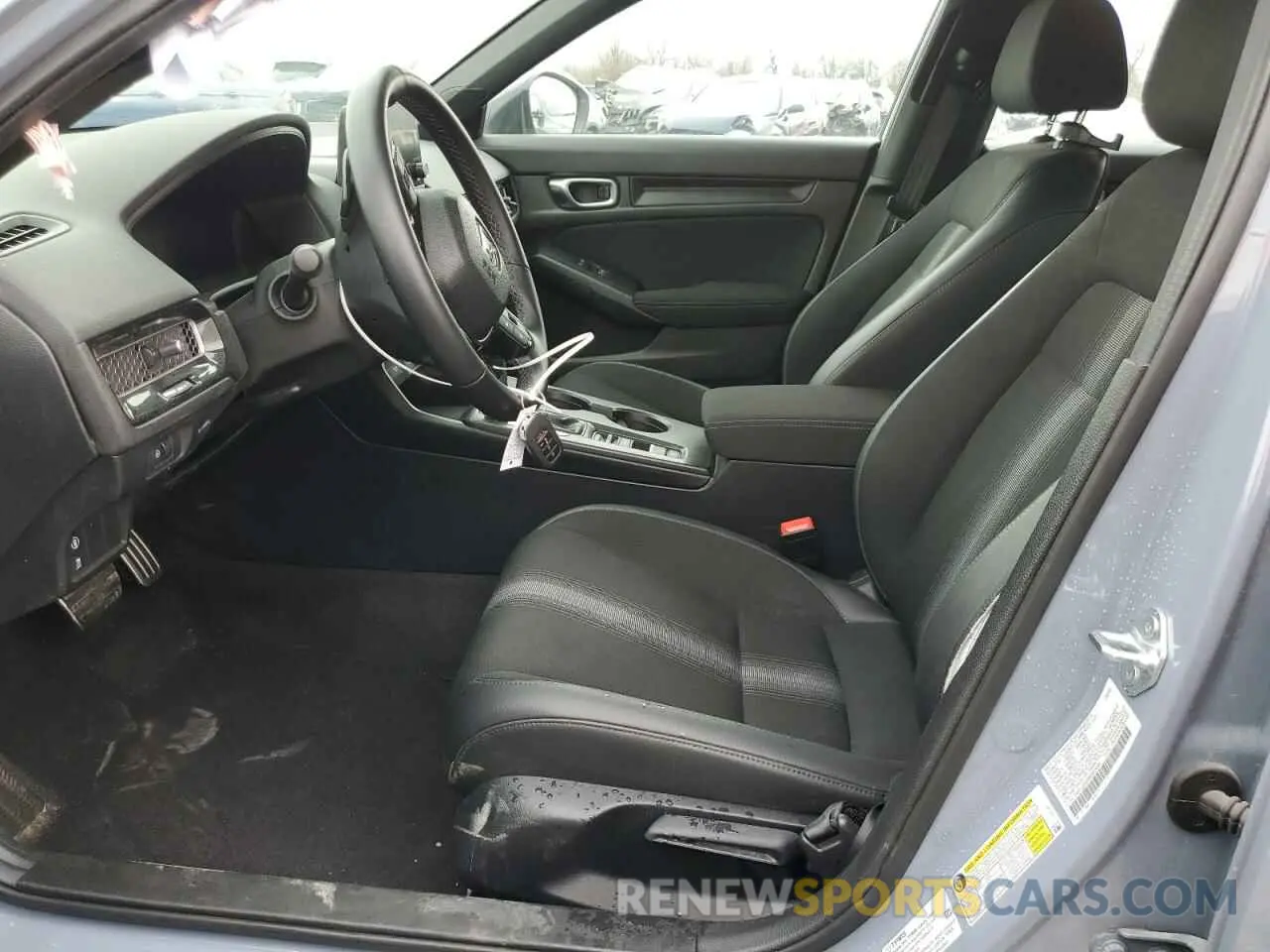 7 Photograph of a damaged car 19XFL2H84RE005004 HONDA CIVIC 2024
