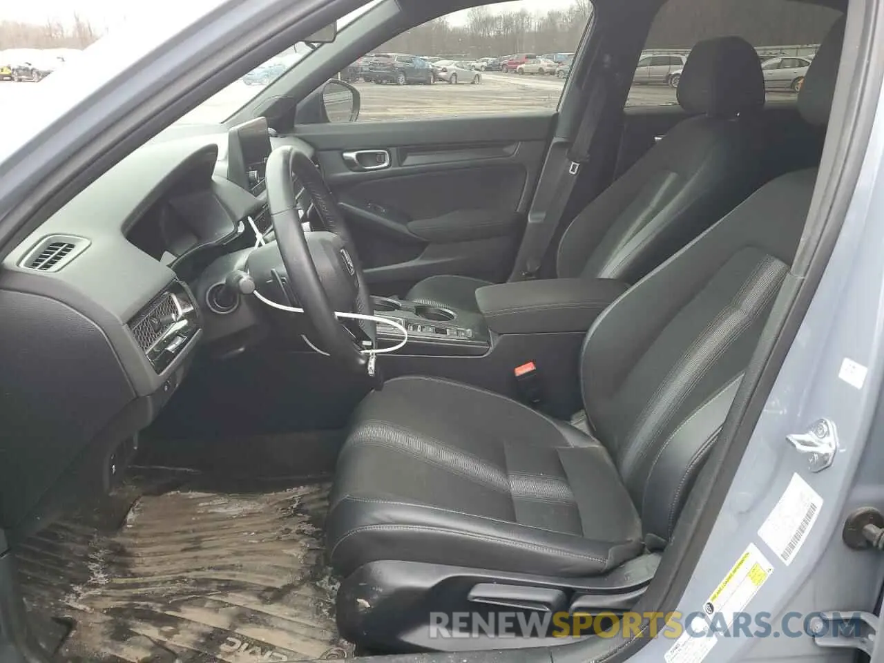 7 Photograph of a damaged car 19XFL2H84RE010557 HONDA CIVIC 2024