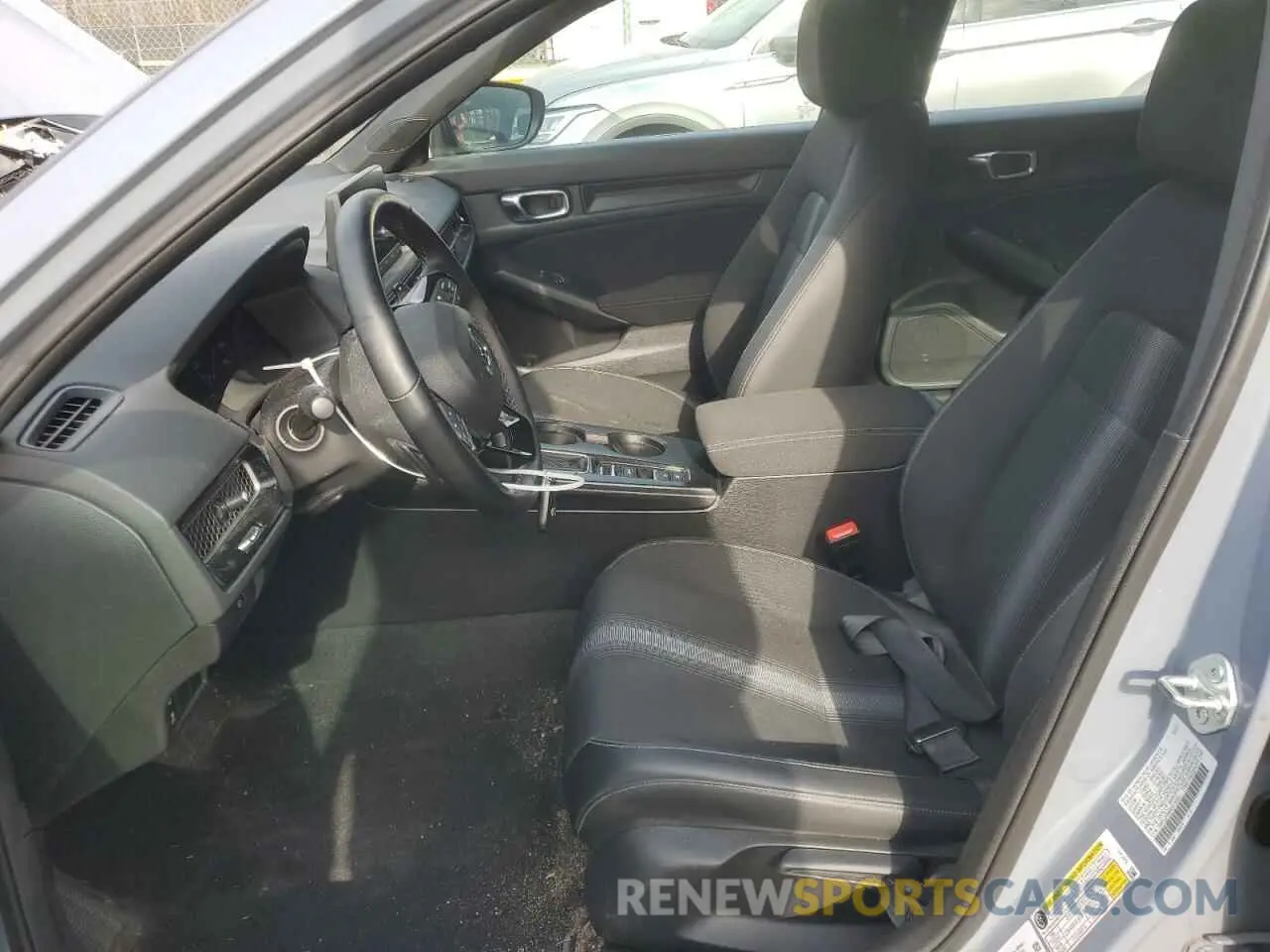 7 Photograph of a damaged car 19XFL2H84RE019050 HONDA CIVIC 2024