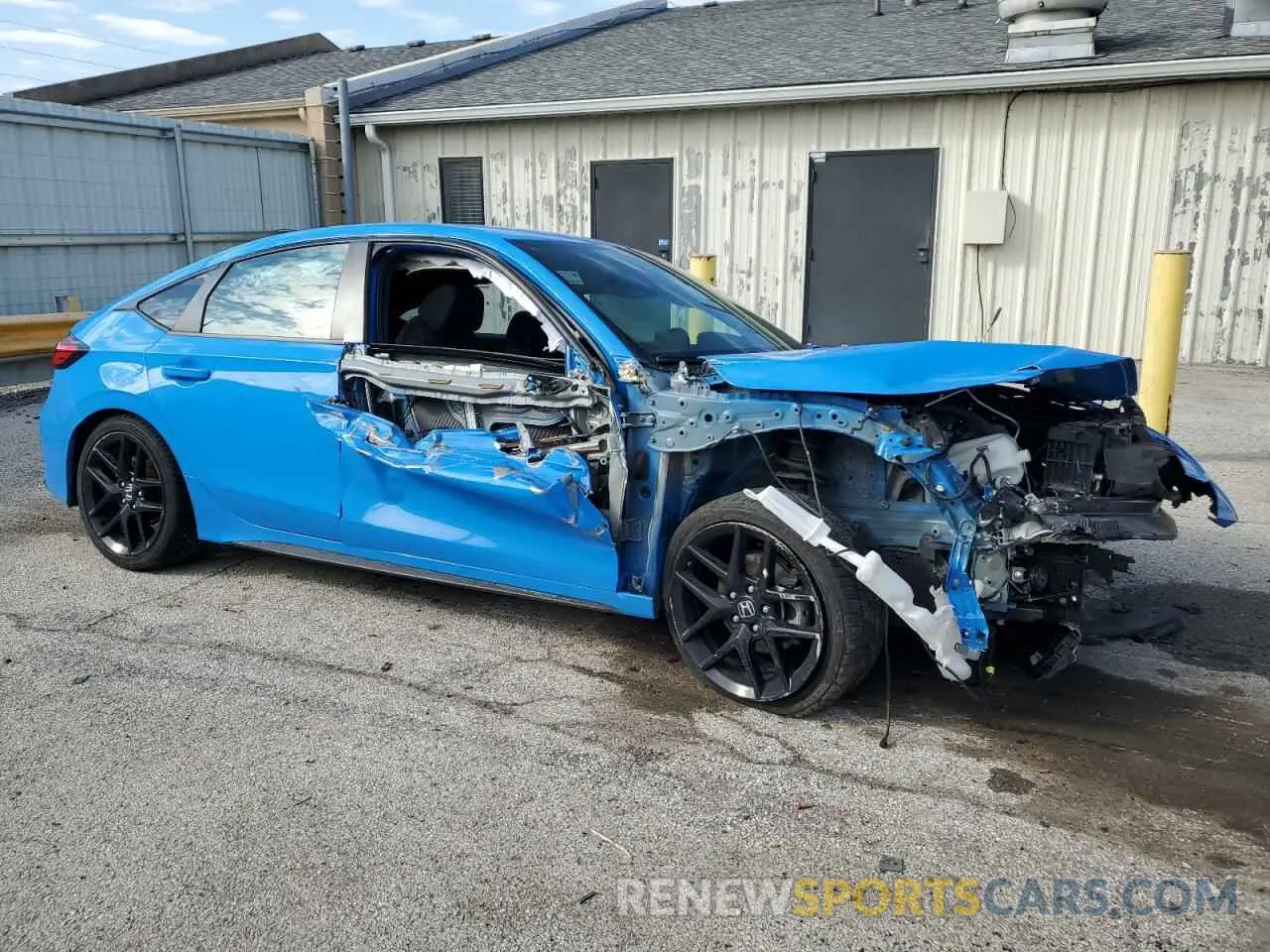 4 Photograph of a damaged car 19XFL2H85RE003987 HONDA CIVIC 2024