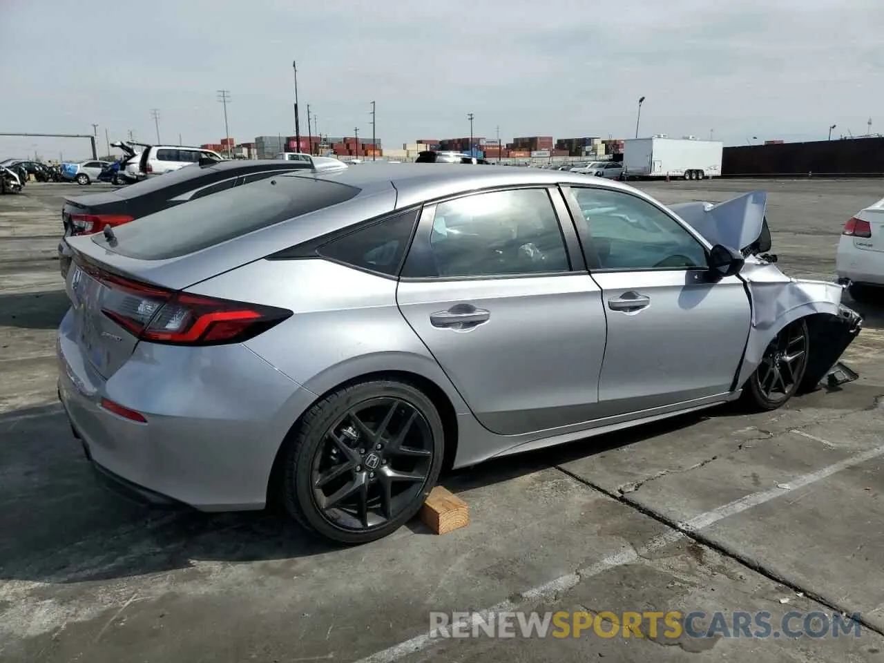 3 Photograph of a damaged car 19XFL2H85RE011152 HONDA CIVIC 2024