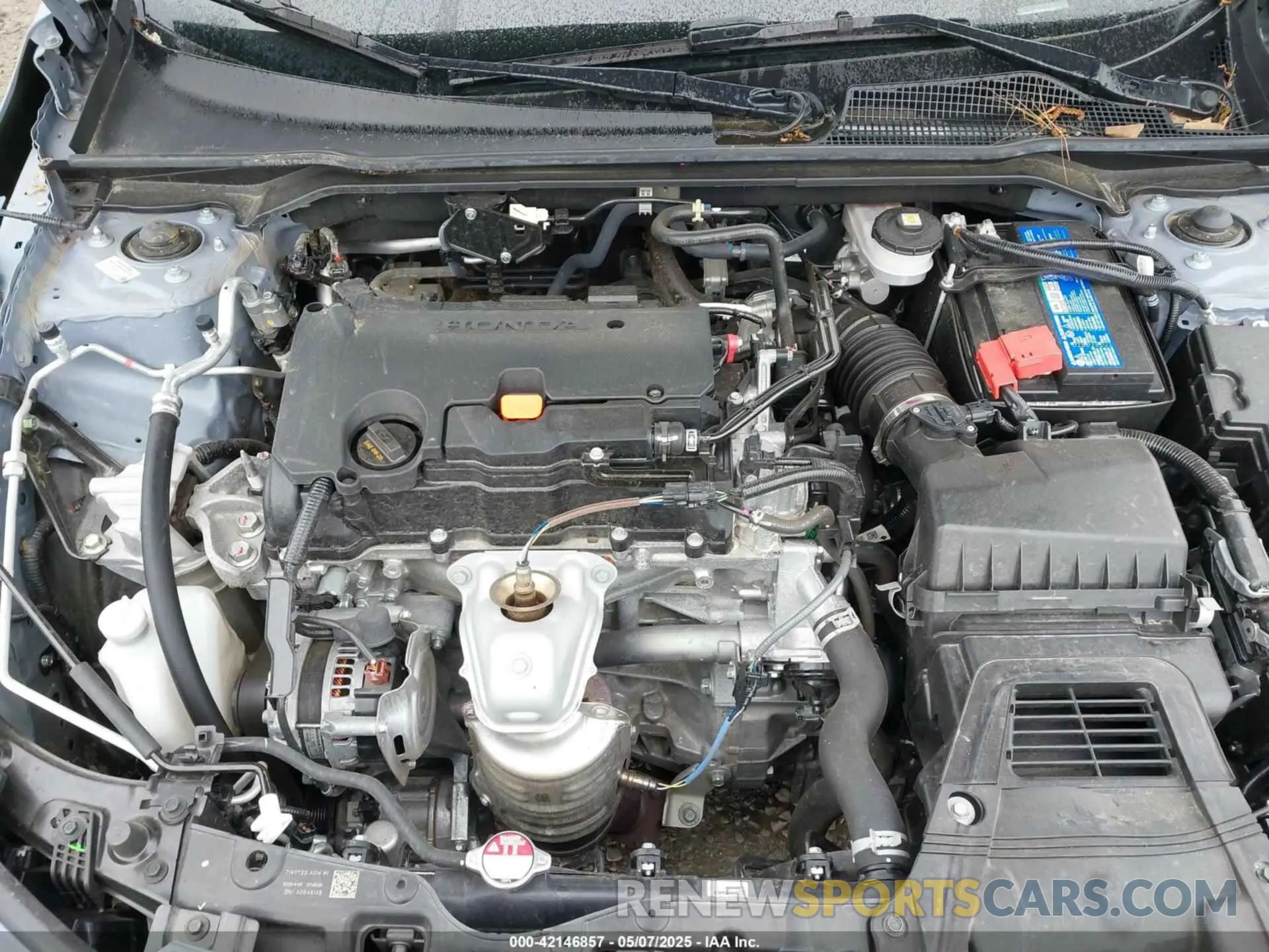 10 Photograph of a damaged car 19XFL2H85RE013287 HONDA CIVIC 2024