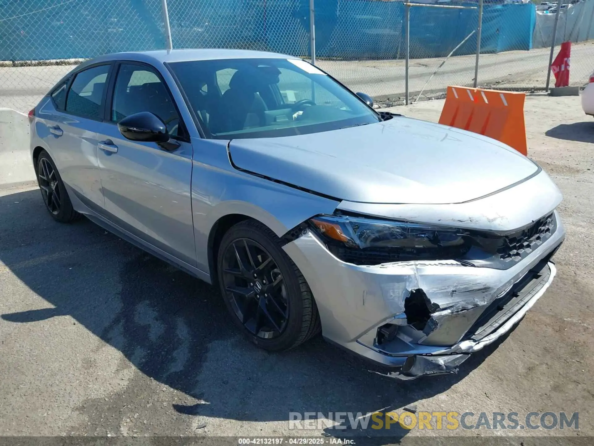 1 Photograph of a damaged car 19XFL2H85RE014312 HONDA CIVIC 2024