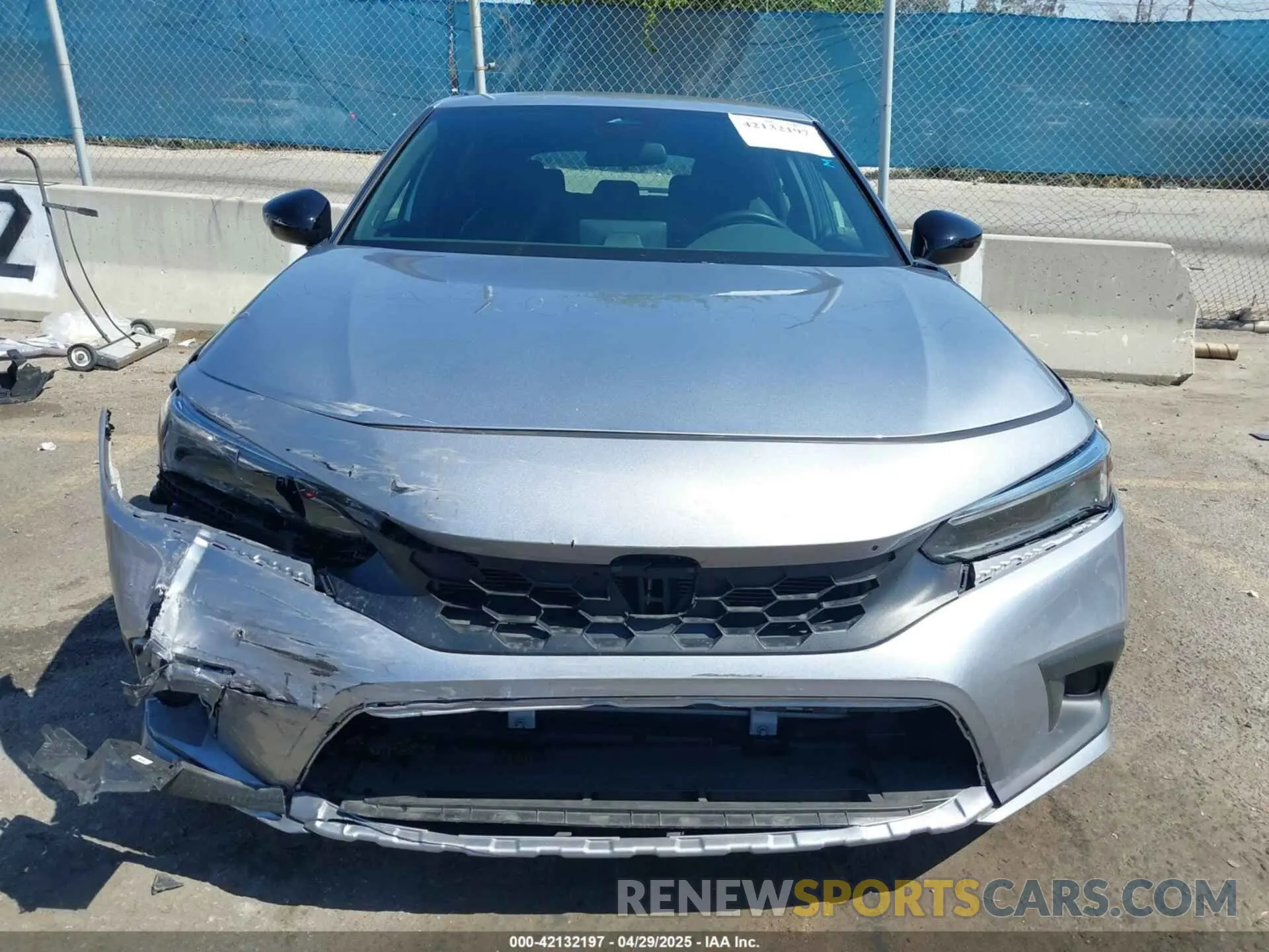 12 Photograph of a damaged car 19XFL2H85RE014312 HONDA CIVIC 2024