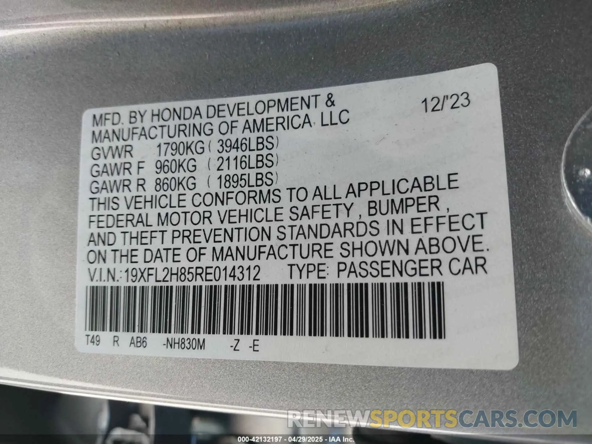 9 Photograph of a damaged car 19XFL2H85RE014312 HONDA CIVIC 2024