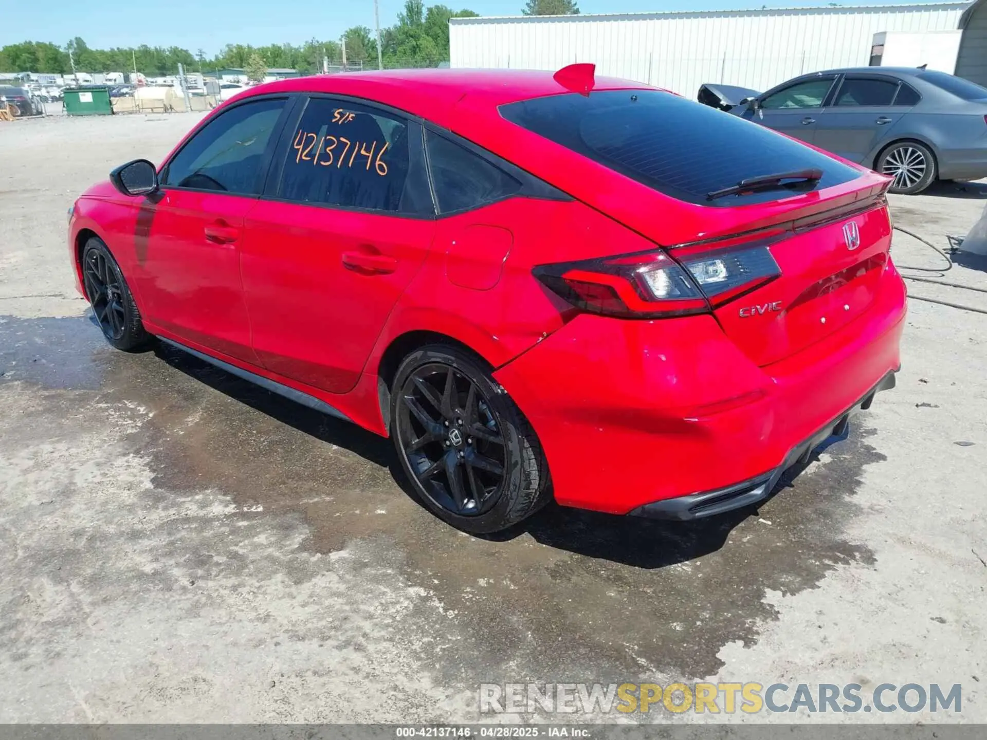 3 Photograph of a damaged car 19XFL2H85RE031529 HONDA CIVIC 2024