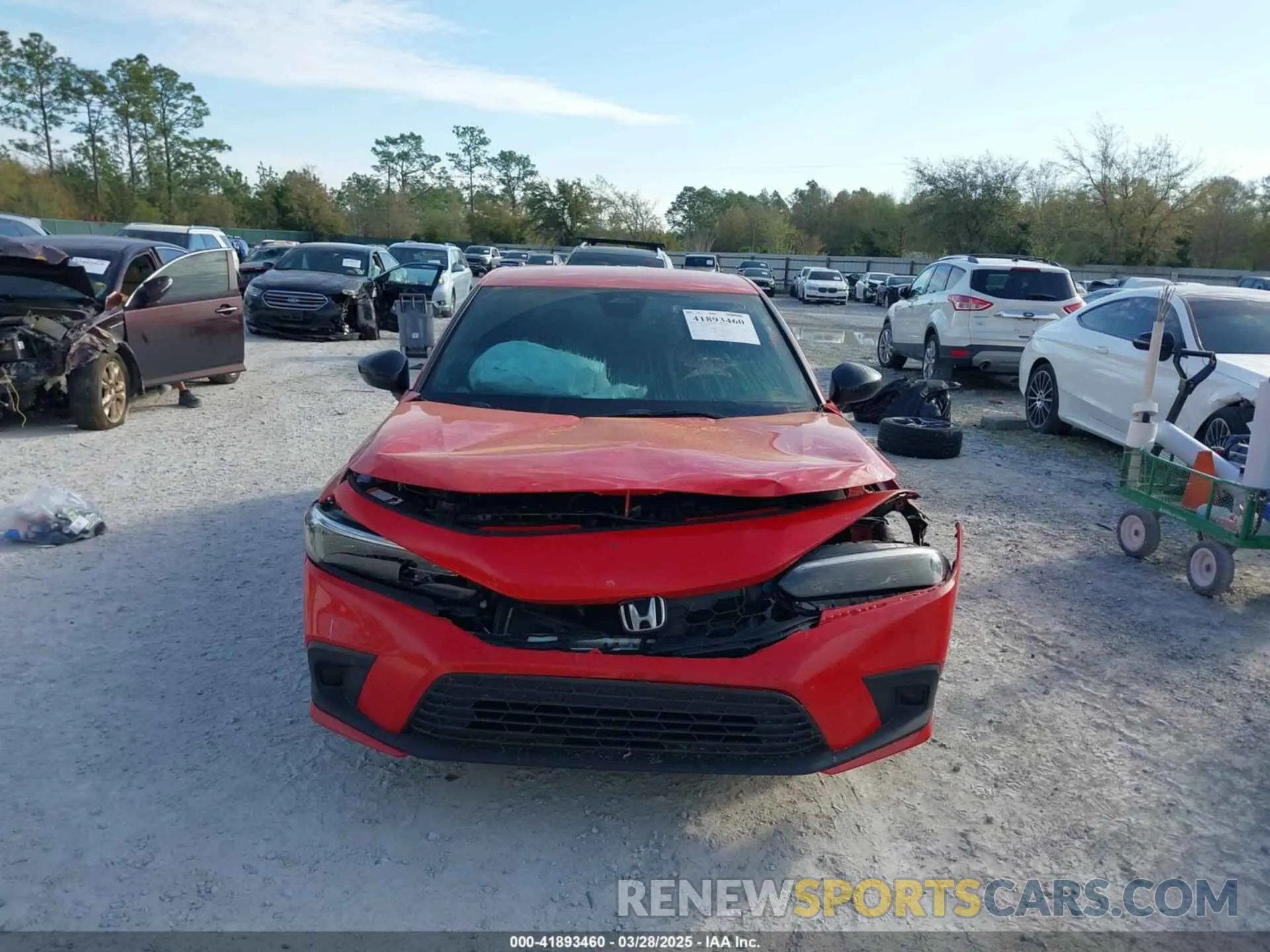 13 Photograph of a damaged car 19XFL2H85RE032468 HONDA CIVIC 2024