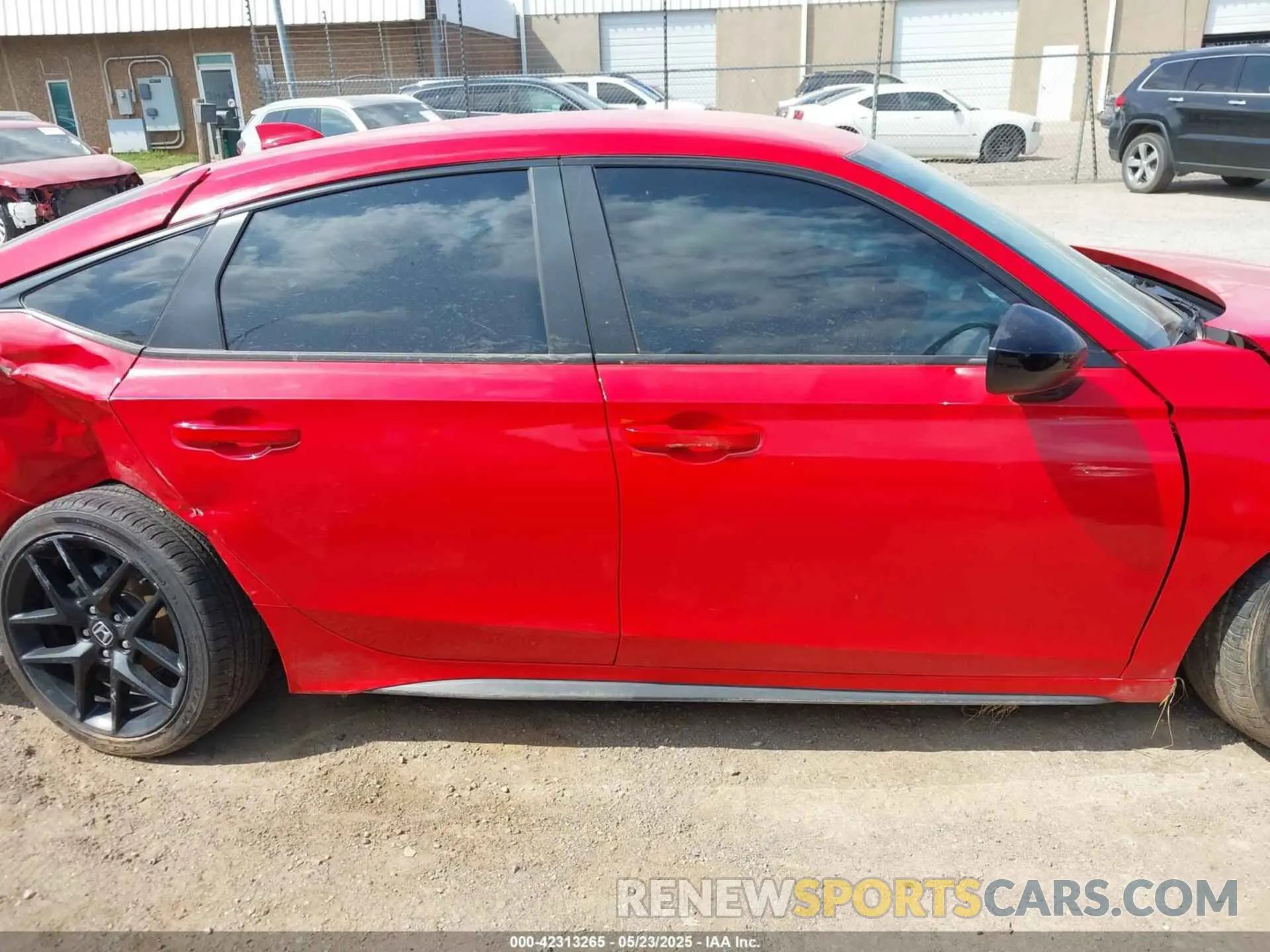 13 Photograph of a damaged car 19XFL2H85RE032485 HONDA CIVIC 2024
