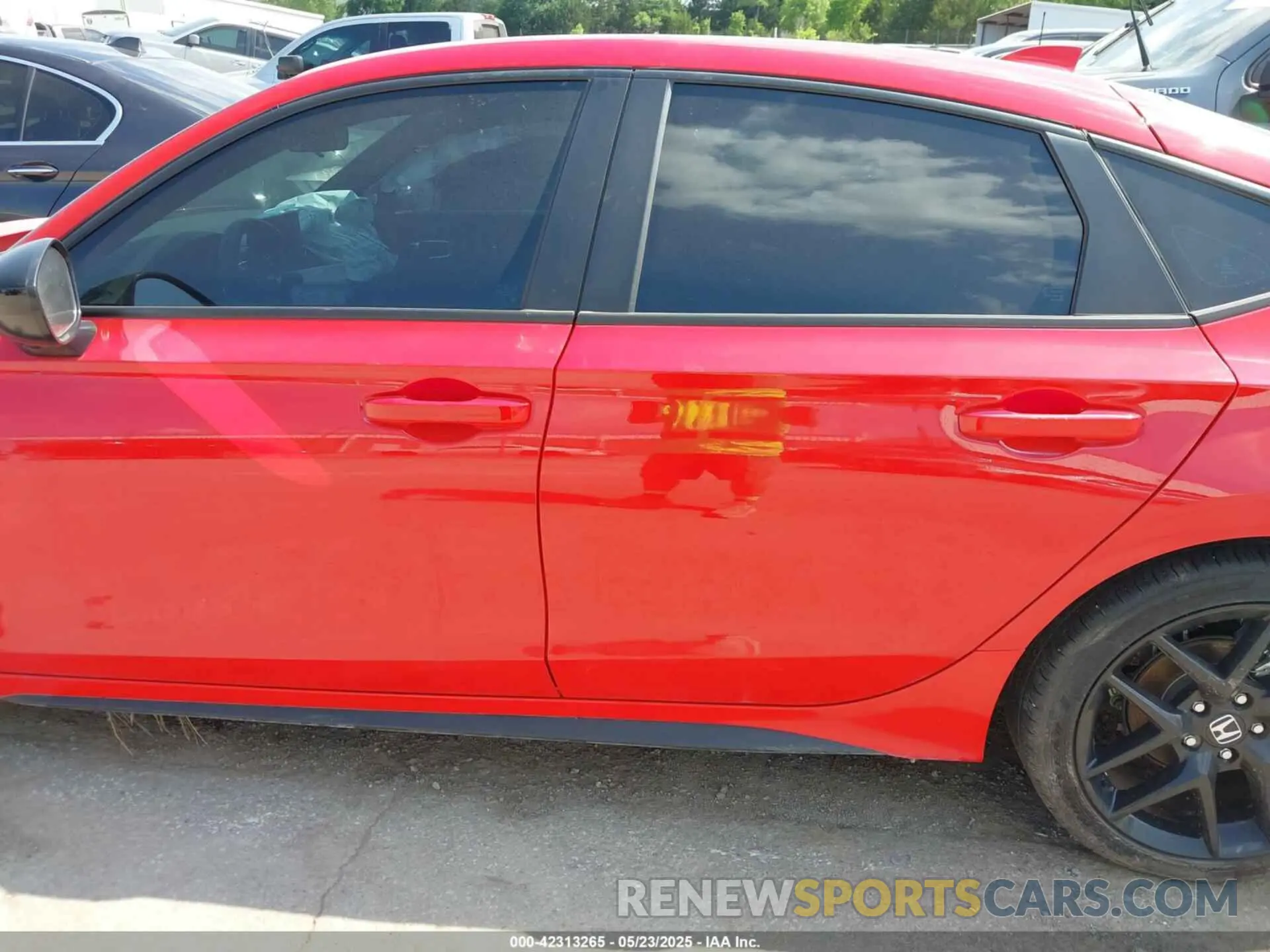 14 Photograph of a damaged car 19XFL2H85RE032485 HONDA CIVIC 2024