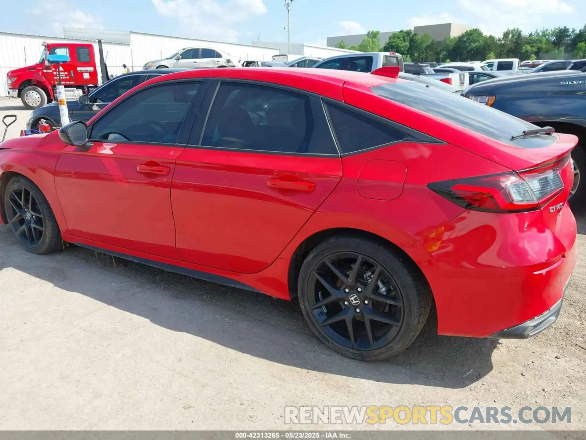 3 Photograph of a damaged car 19XFL2H85RE032485 HONDA CIVIC 2024