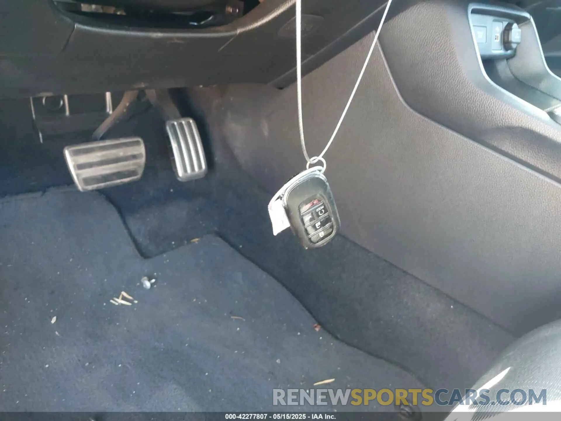 11 Photograph of a damaged car 19XFL2H85RE036214 HONDA CIVIC 2024