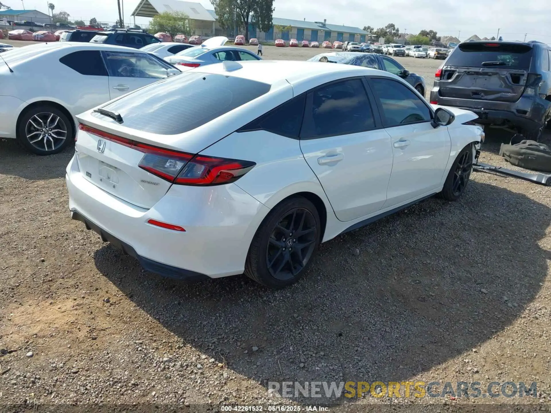 4 Photograph of a damaged car 19XFL2H86RE002234 HONDA CIVIC 2024