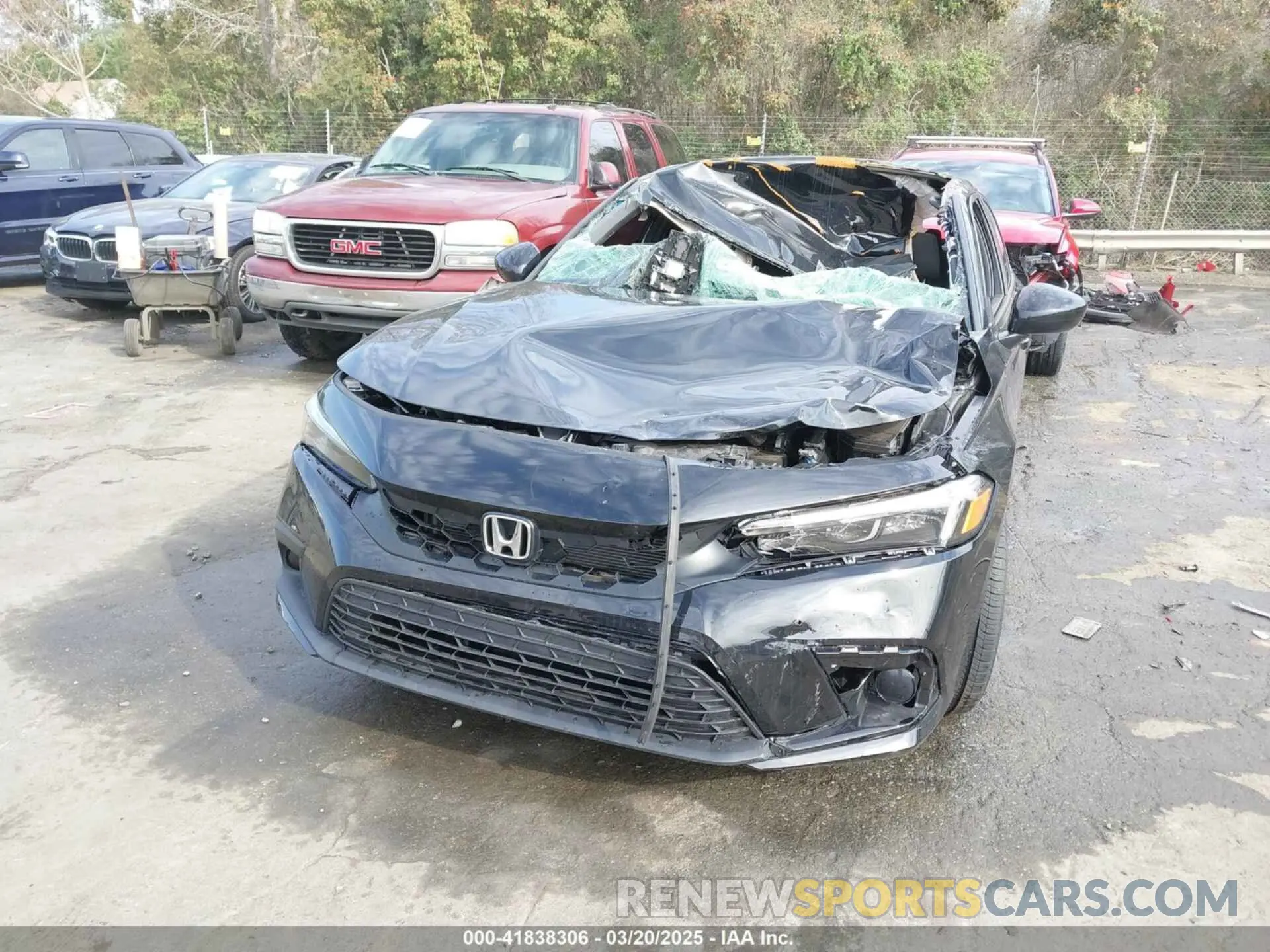 6 Photograph of a damaged car 19XFL2H86RE002380 HONDA CIVIC 2024