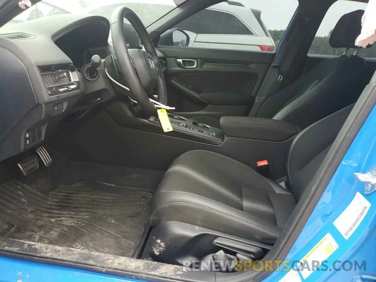 7 Photograph of a damaged car 19XFL2H86RE003397 HONDA CIVIC 2024