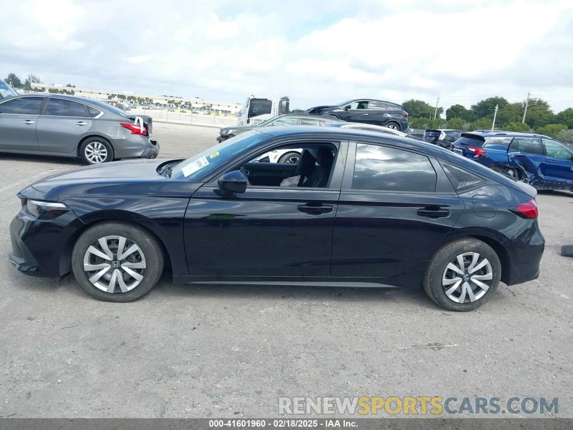 14 Photograph of a damaged car 19XFL2H86RE006395 HONDA CIVIC 2024