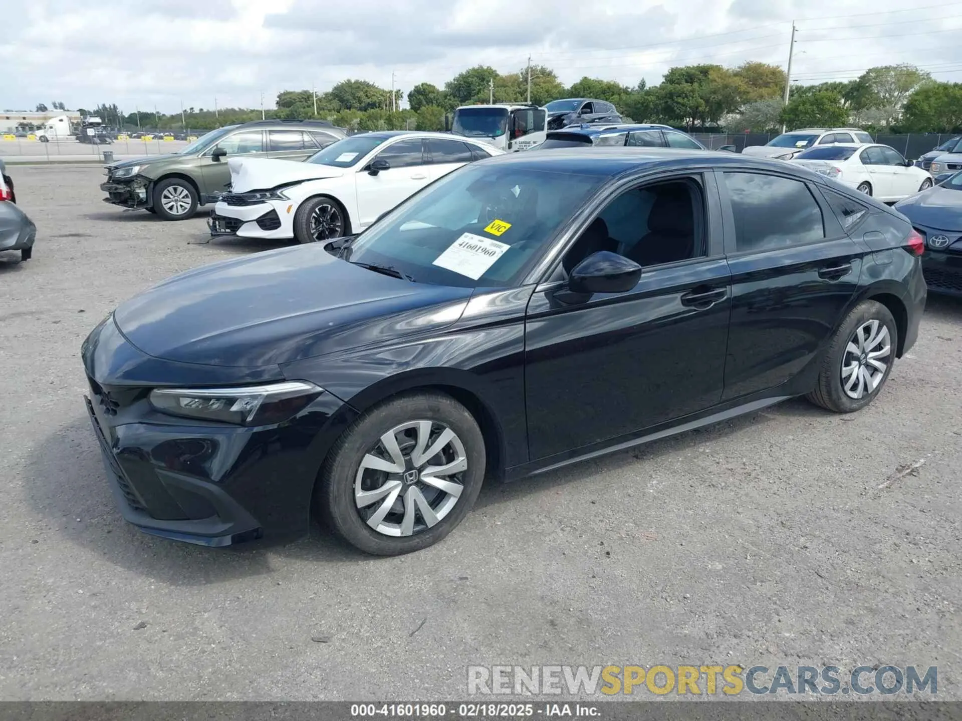 2 Photograph of a damaged car 19XFL2H86RE006395 HONDA CIVIC 2024