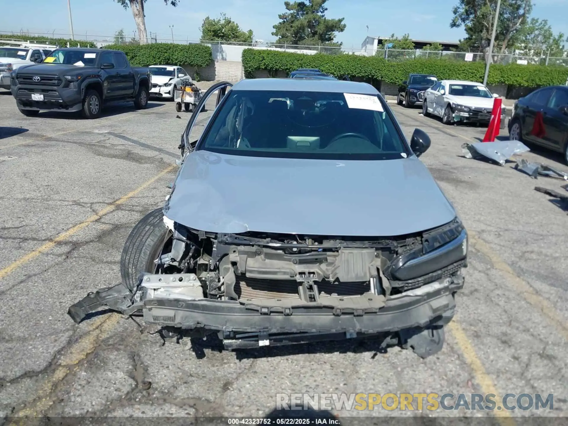 13 Photograph of a damaged car 19XFL2H86RE010544 HONDA CIVIC 2024