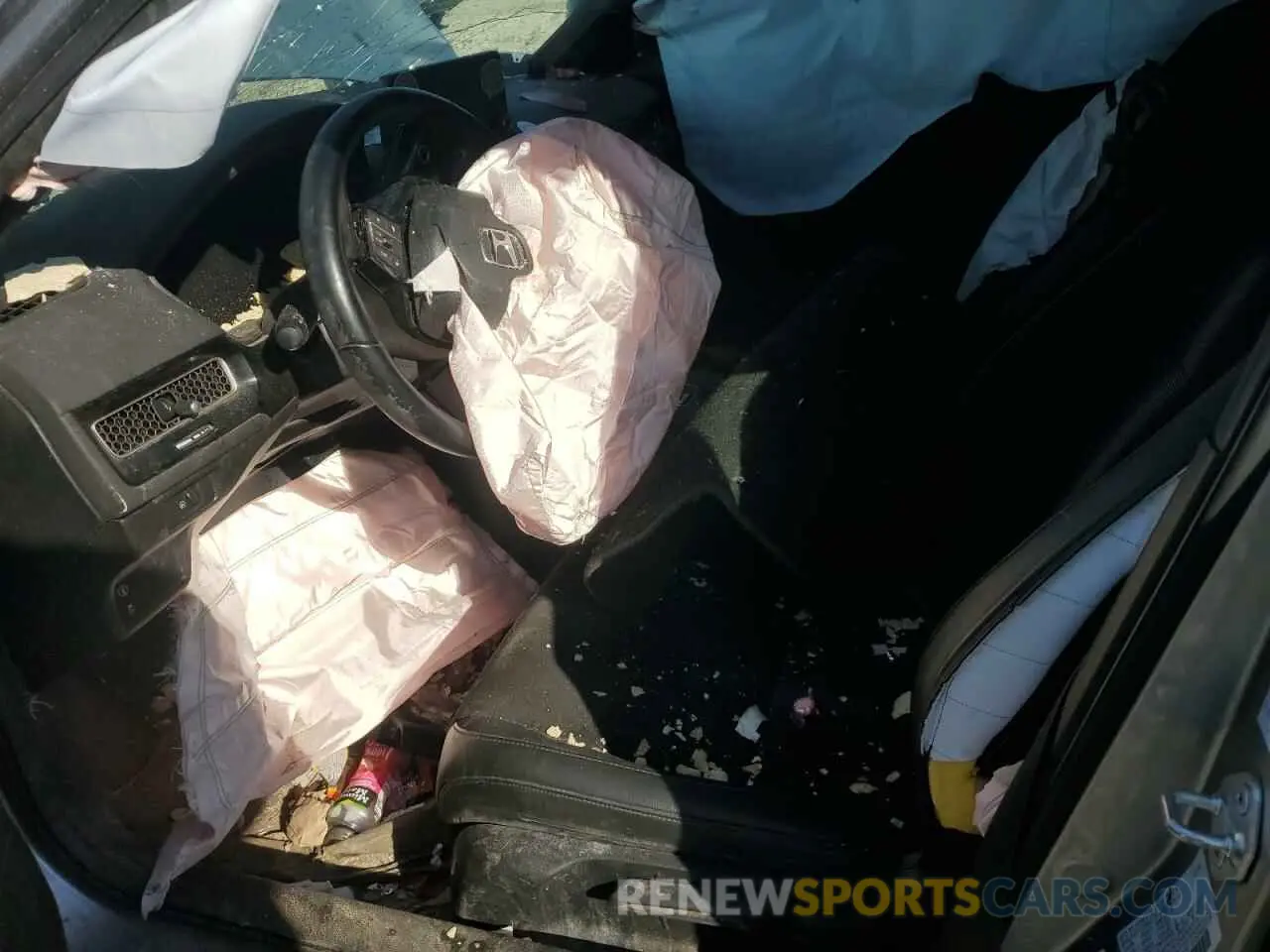 7 Photograph of a damaged car 19XFL2H86RE019115 HONDA CIVIC 2024