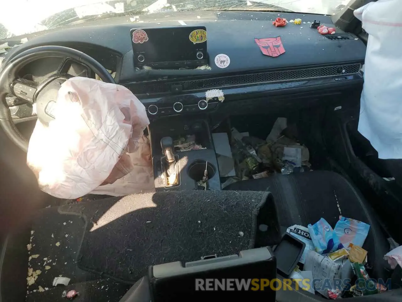 8 Photograph of a damaged car 19XFL2H86RE019115 HONDA CIVIC 2024