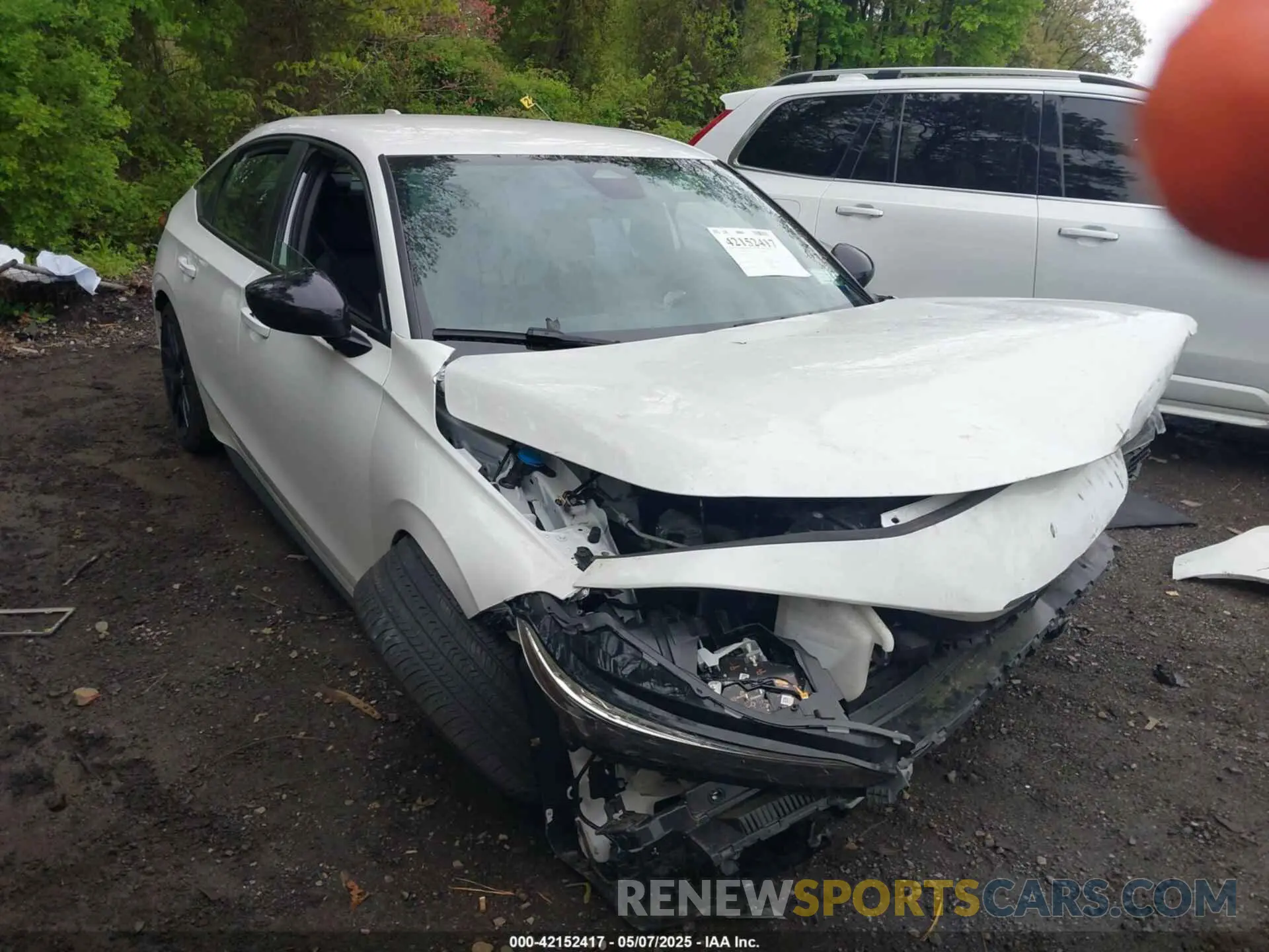 1 Photograph of a damaged car 19XFL2H87RE021858 HONDA CIVIC 2024