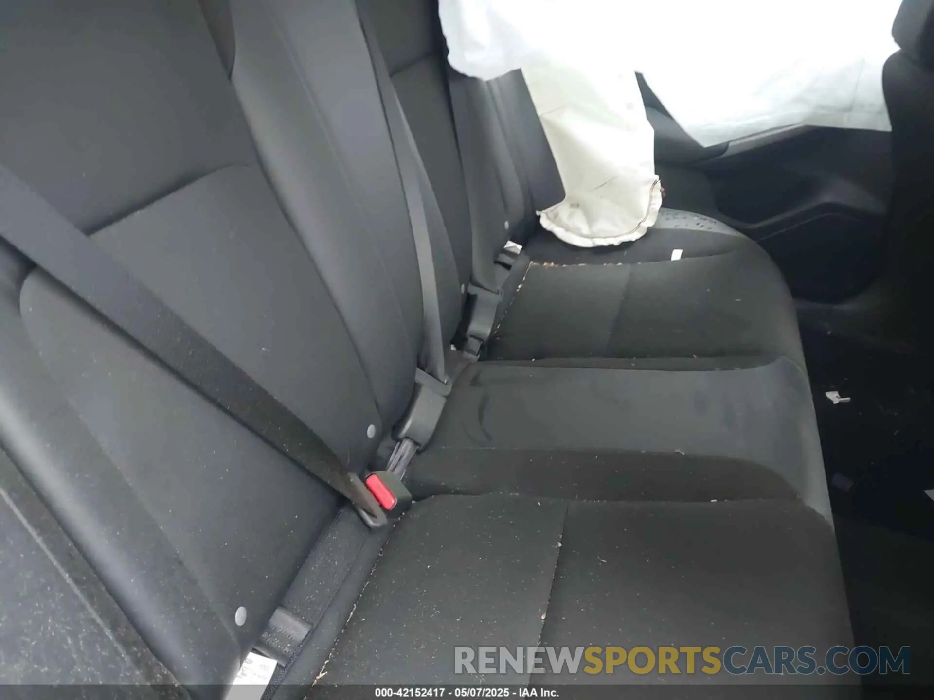 8 Photograph of a damaged car 19XFL2H87RE021858 HONDA CIVIC 2024