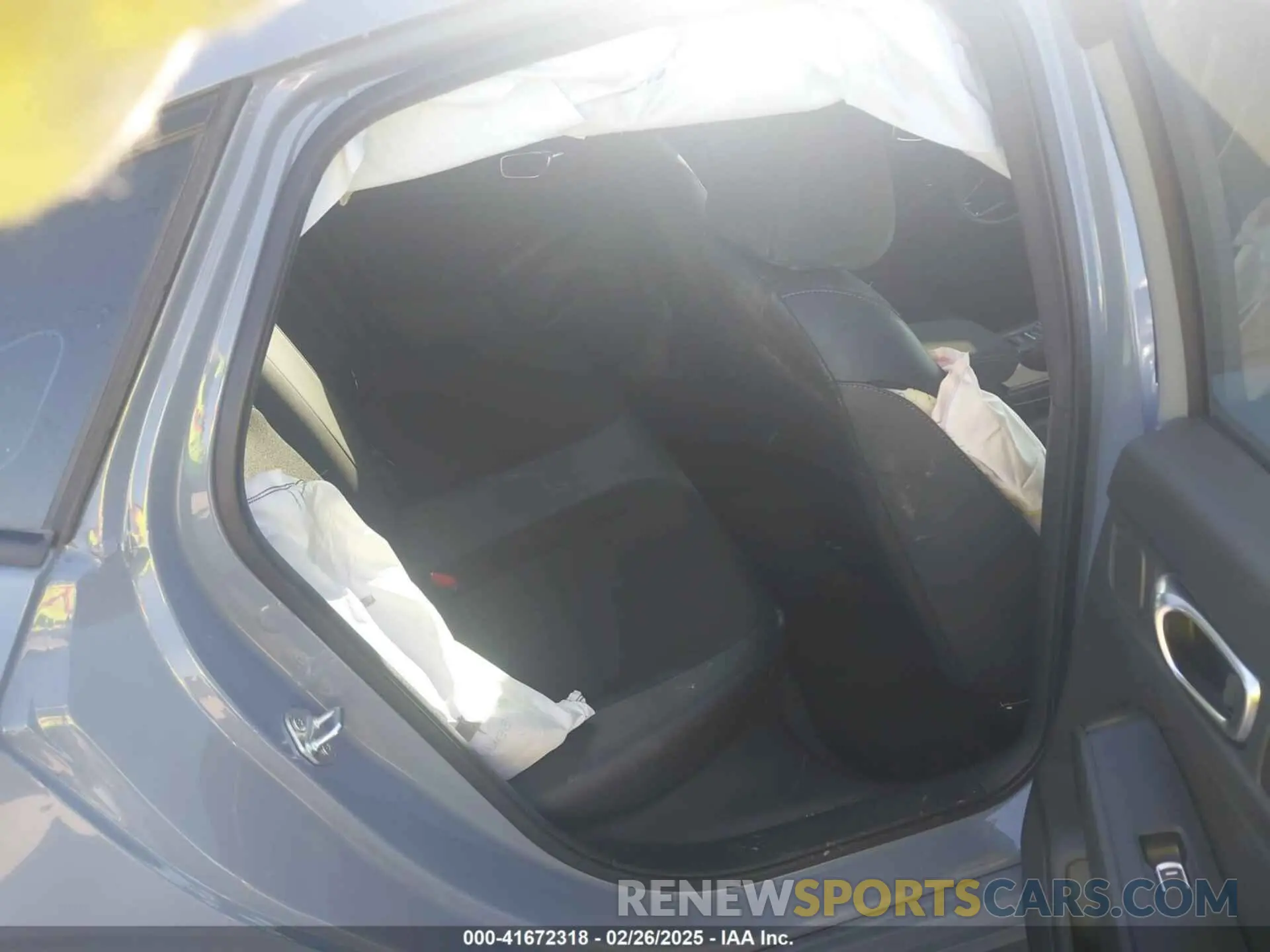 8 Photograph of a damaged car 19XFL2H87RE032343 HONDA CIVIC 2024