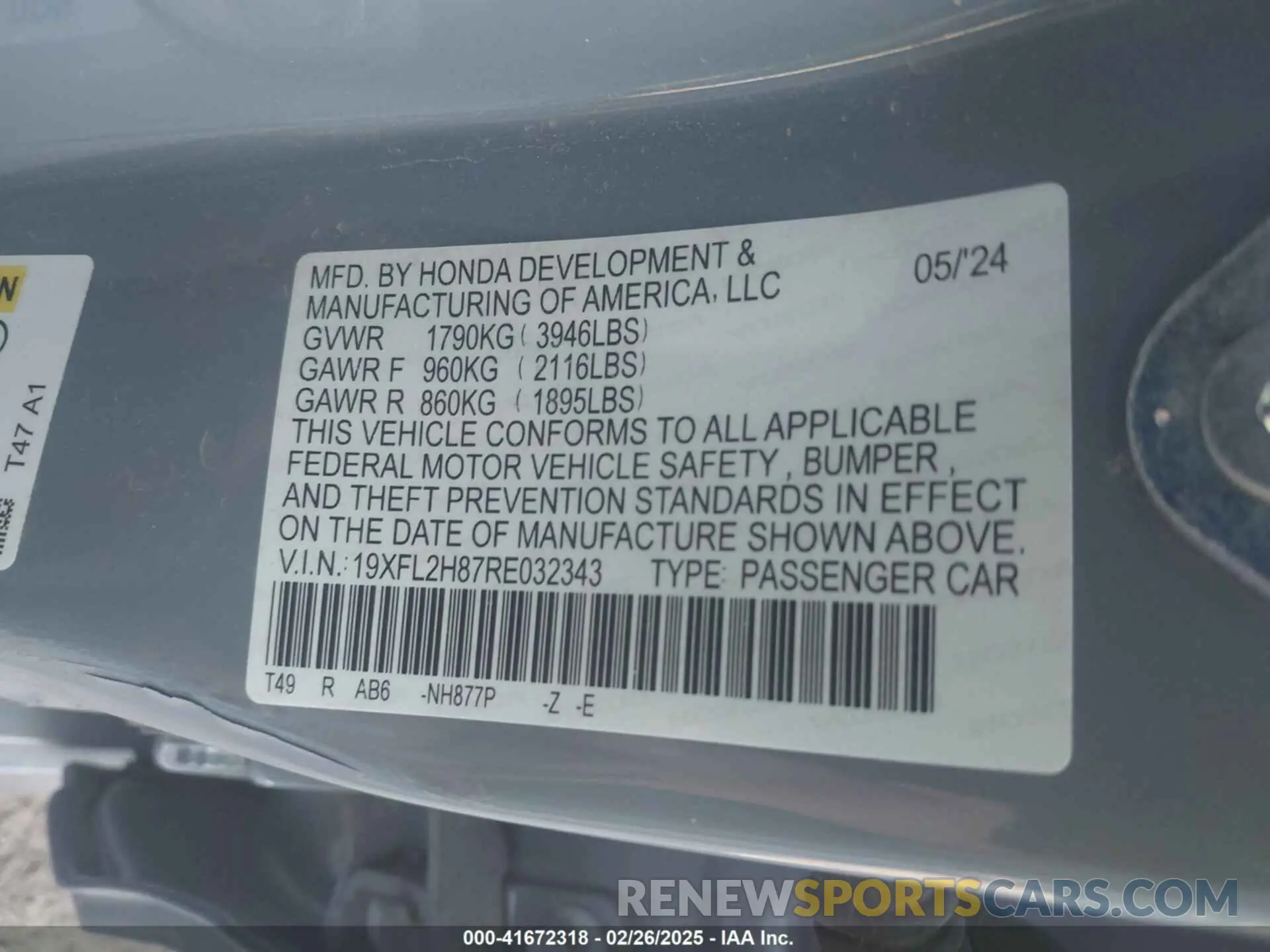 9 Photograph of a damaged car 19XFL2H87RE032343 HONDA CIVIC 2024