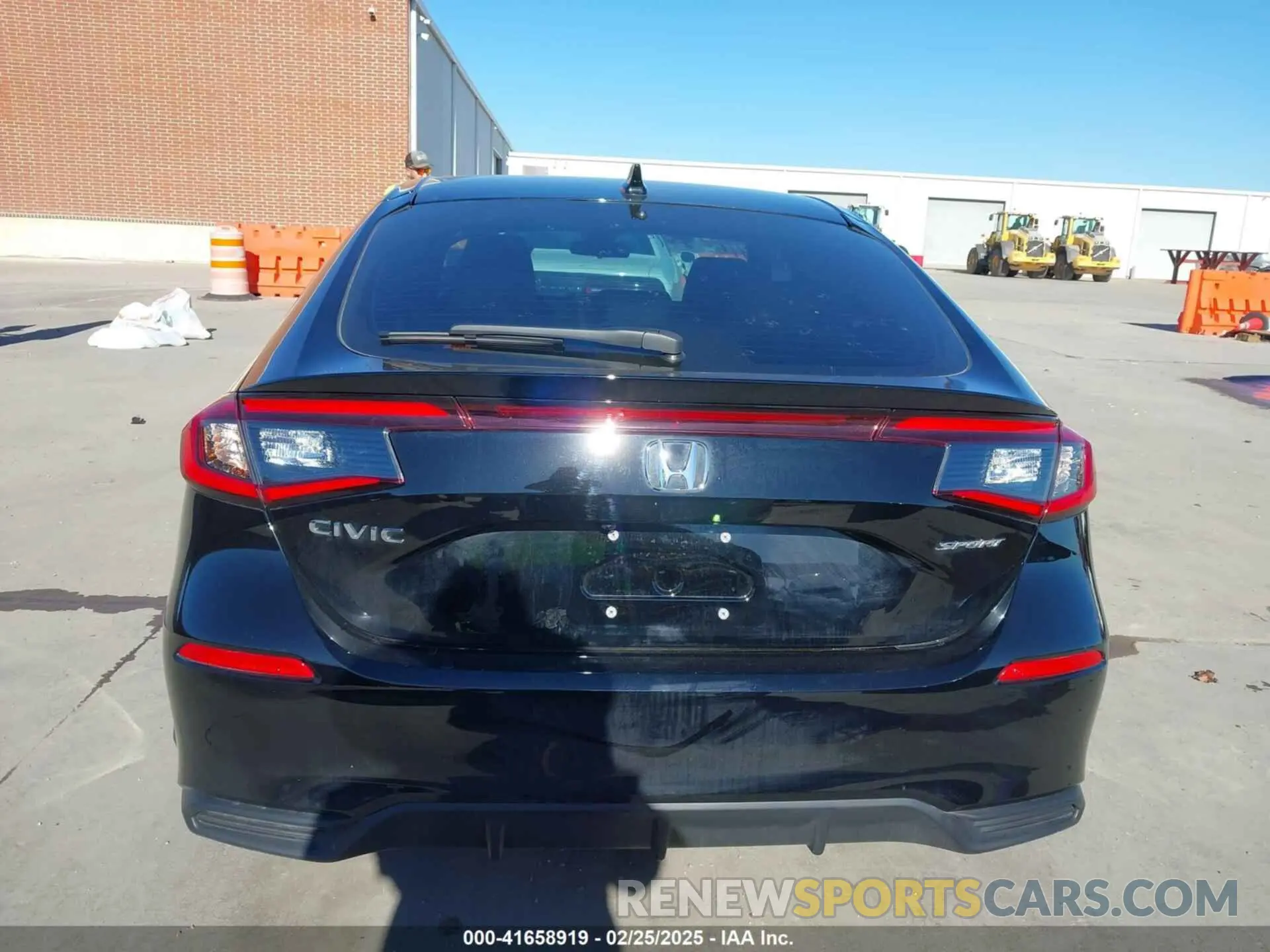 16 Photograph of a damaged car 19XFL2H87RE036666 HONDA CIVIC 2024