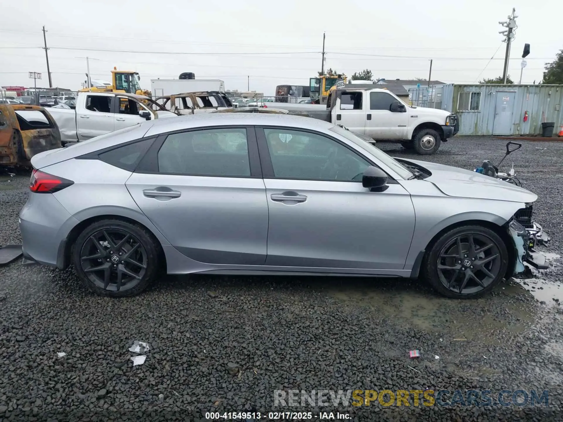 14 Photograph of a damaged car 19XFL2H88RE019097 HONDA CIVIC 2024