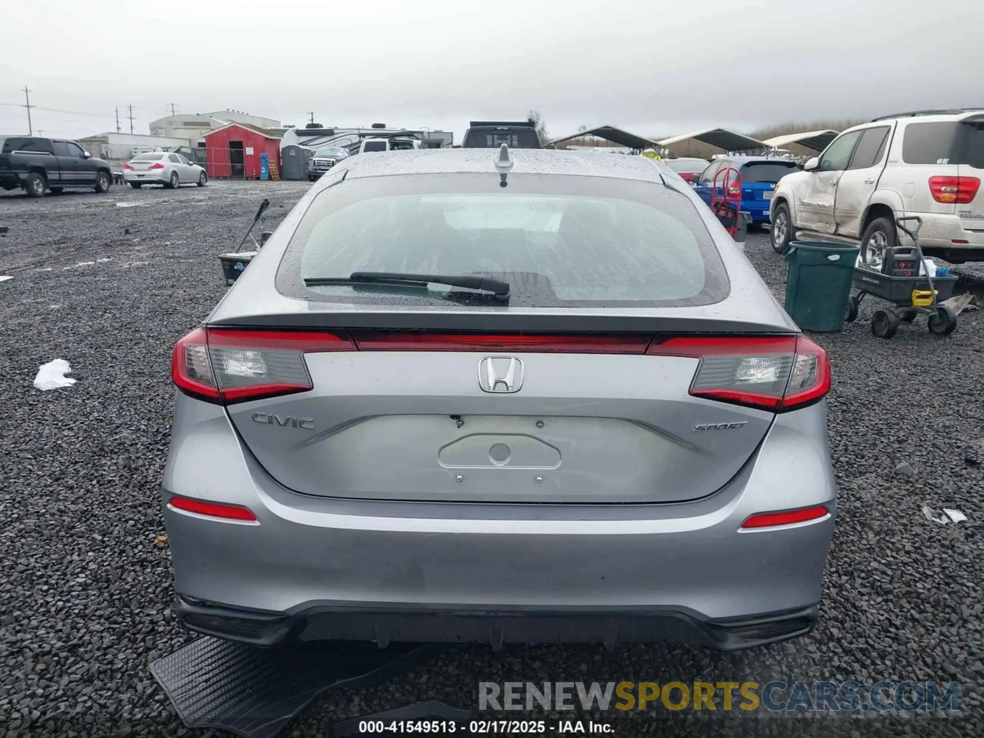 17 Photograph of a damaged car 19XFL2H88RE019097 HONDA CIVIC 2024