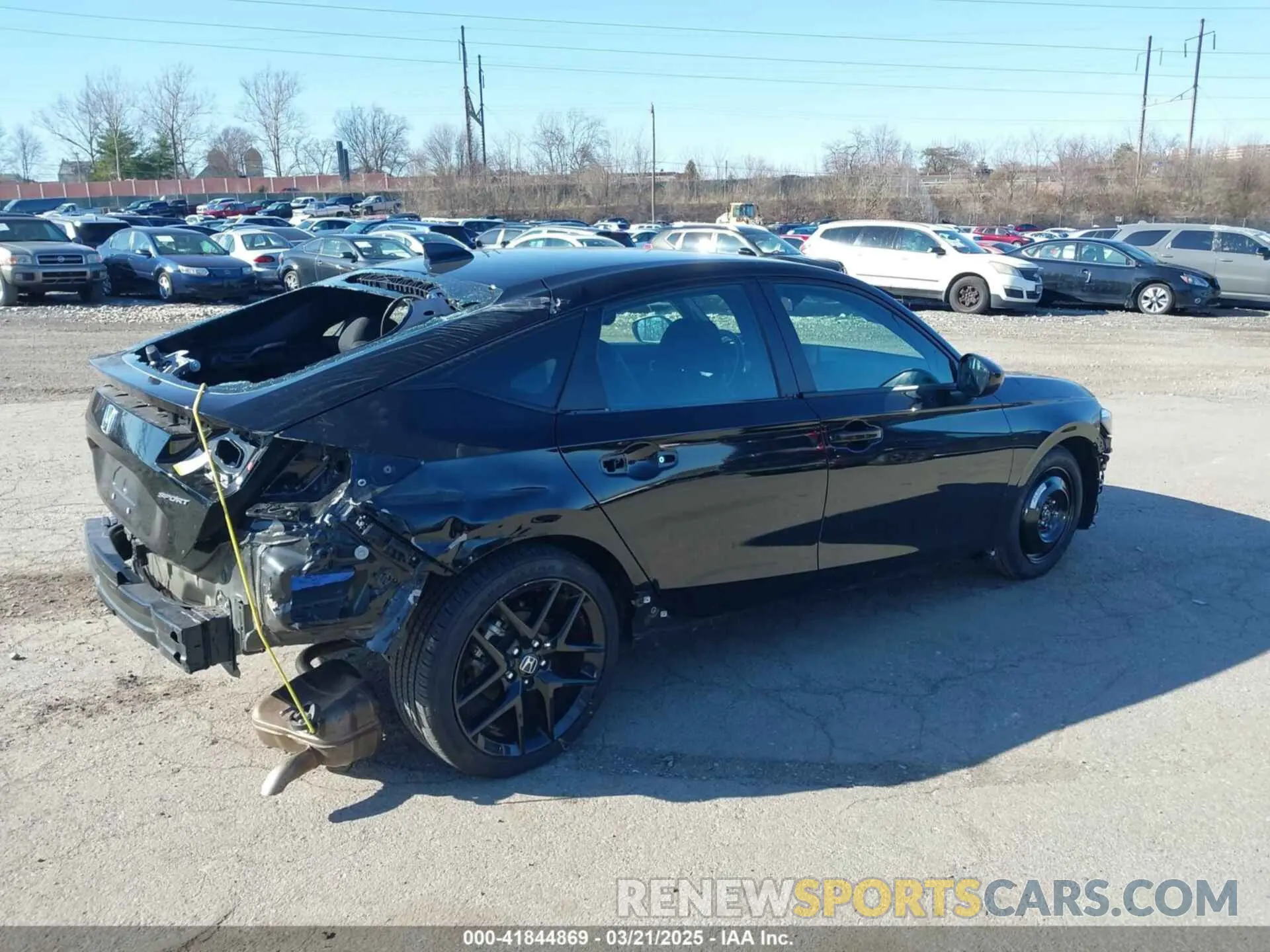 4 Photograph of a damaged car 19XFL2H88RE019486 HONDA CIVIC 2024