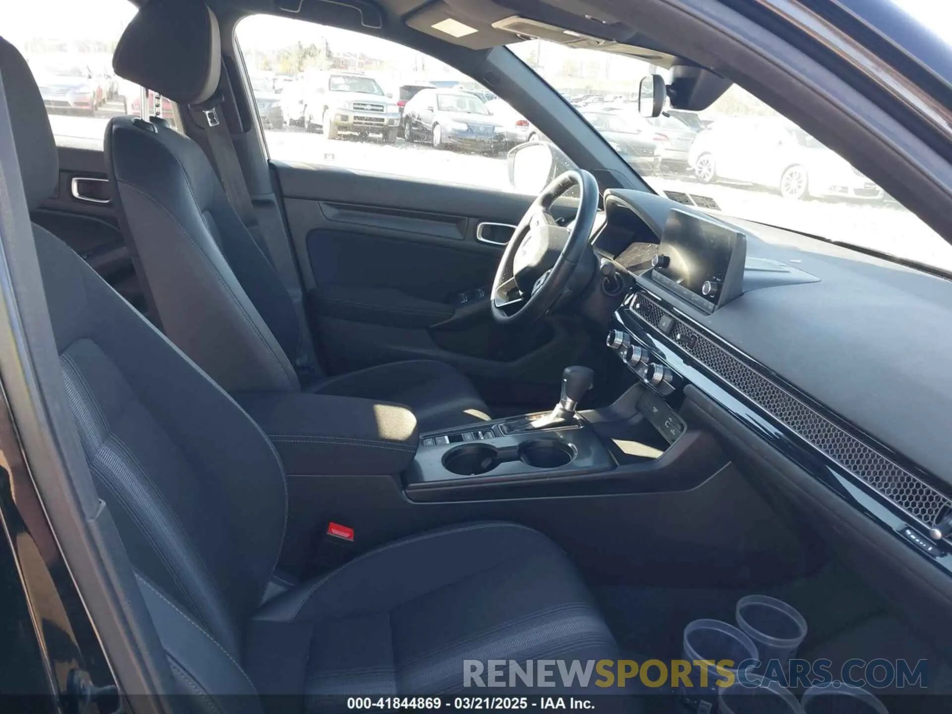 5 Photograph of a damaged car 19XFL2H88RE019486 HONDA CIVIC 2024