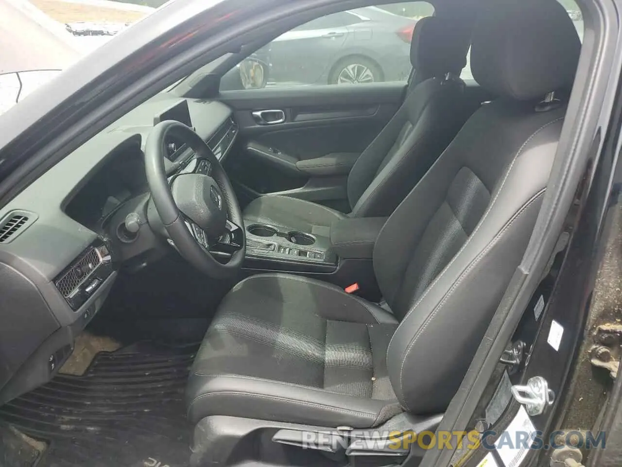 7 Photograph of a damaged car 19XFL2H88RE023960 HONDA CIVIC 2024