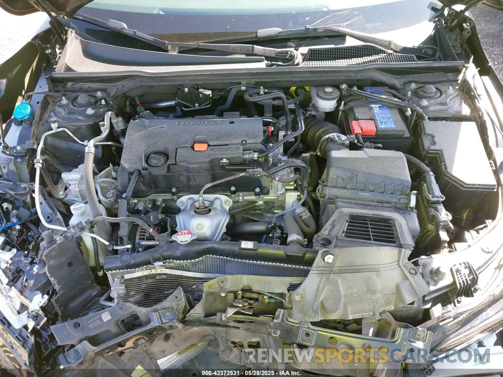 10 Photograph of a damaged car 19XFL2H88RE034179 HONDA CIVIC 2024