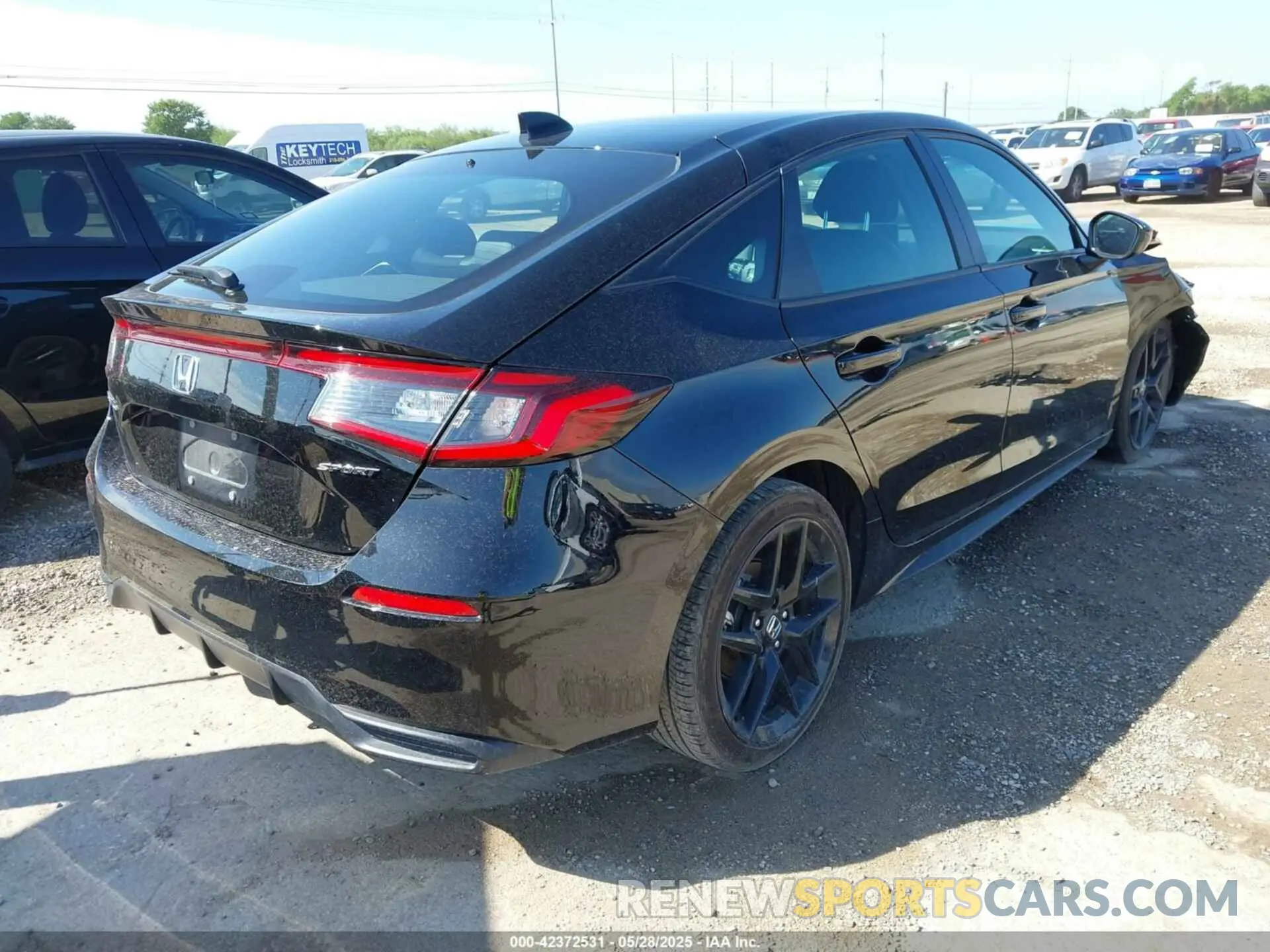 4 Photograph of a damaged car 19XFL2H88RE034179 HONDA CIVIC 2024