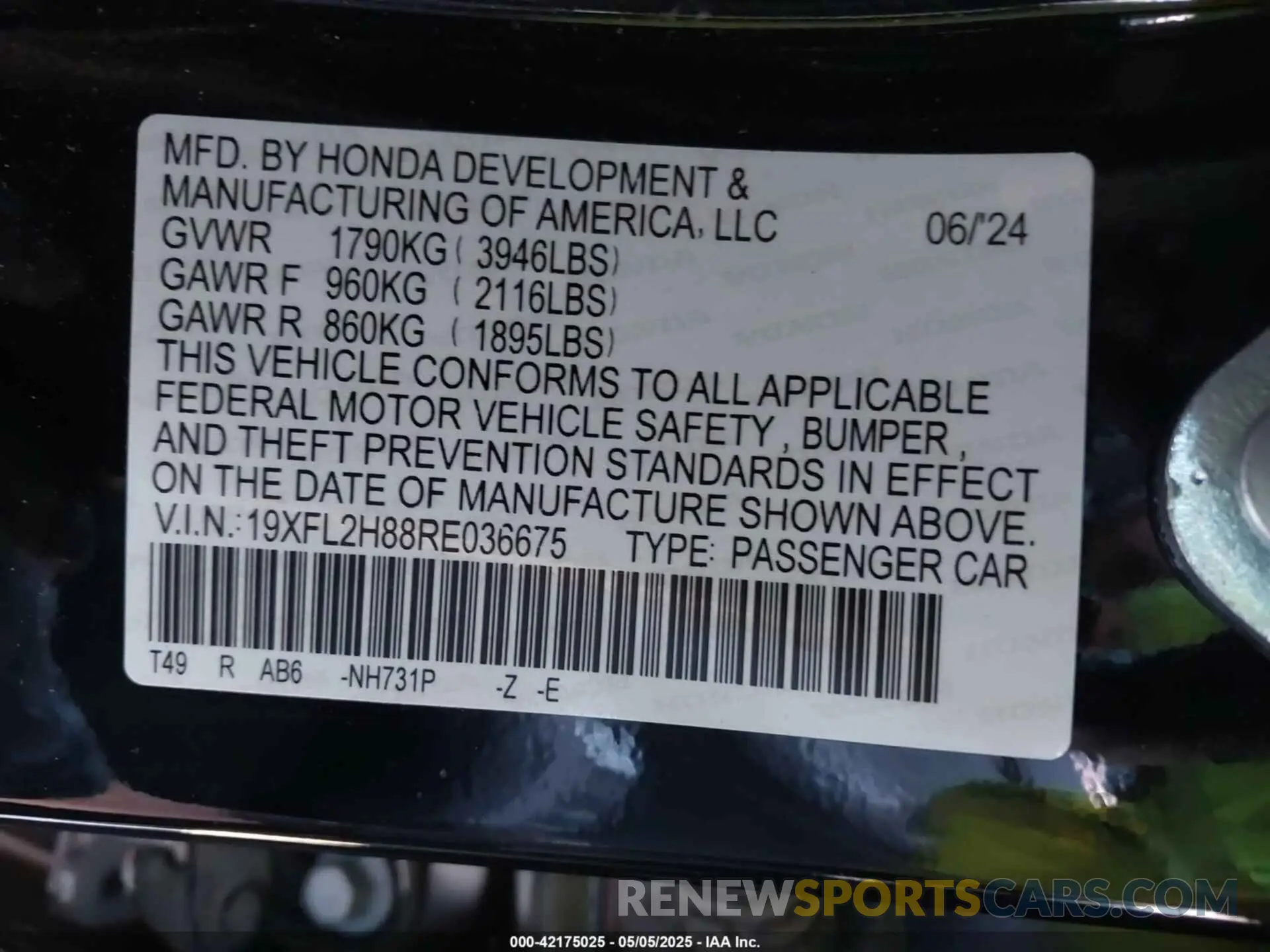 9 Photograph of a damaged car 19XFL2H88RE036675 HONDA CIVIC 2024