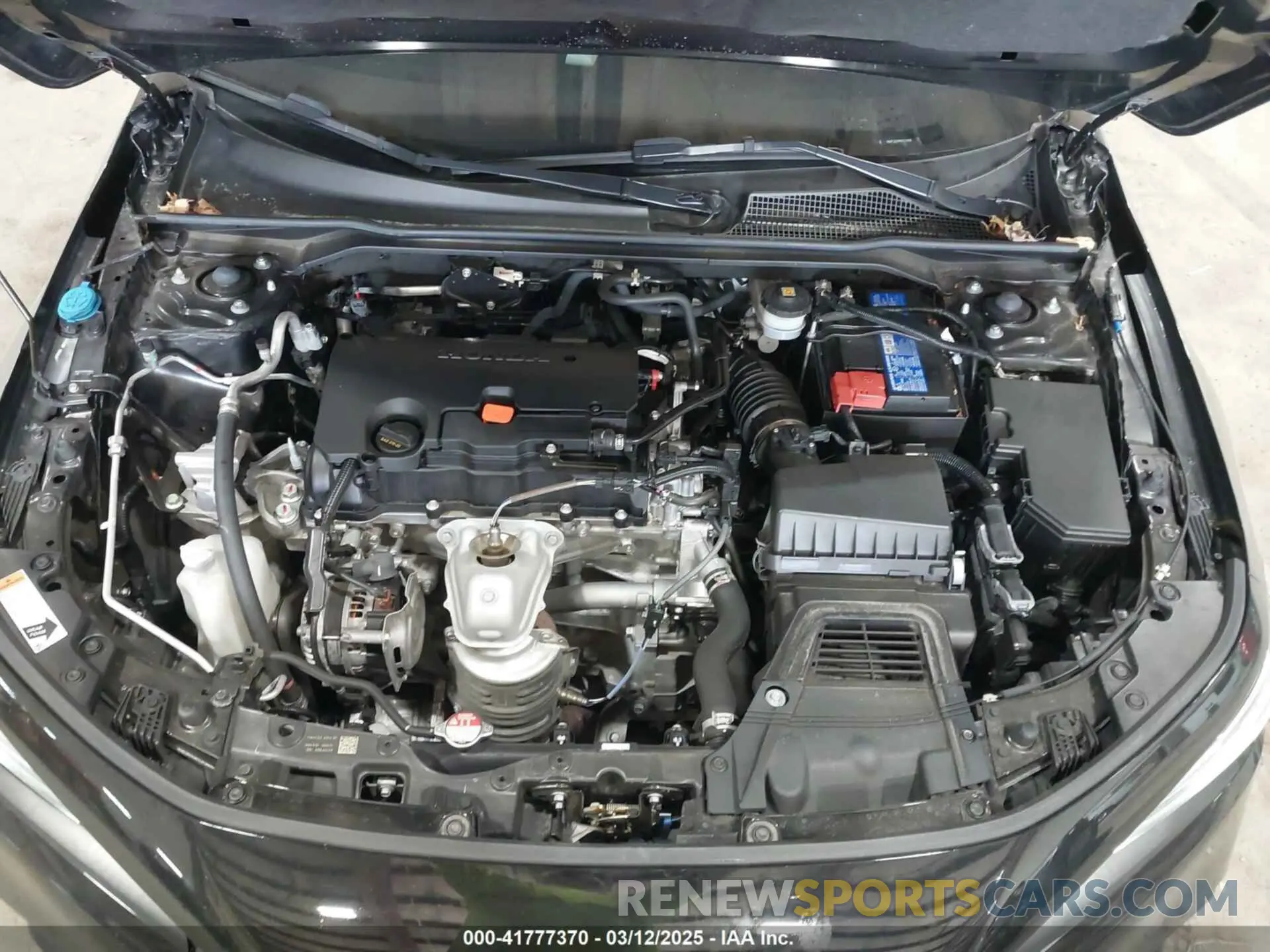 10 Photograph of a damaged car 19XFL2H89RE012899 HONDA CIVIC 2024