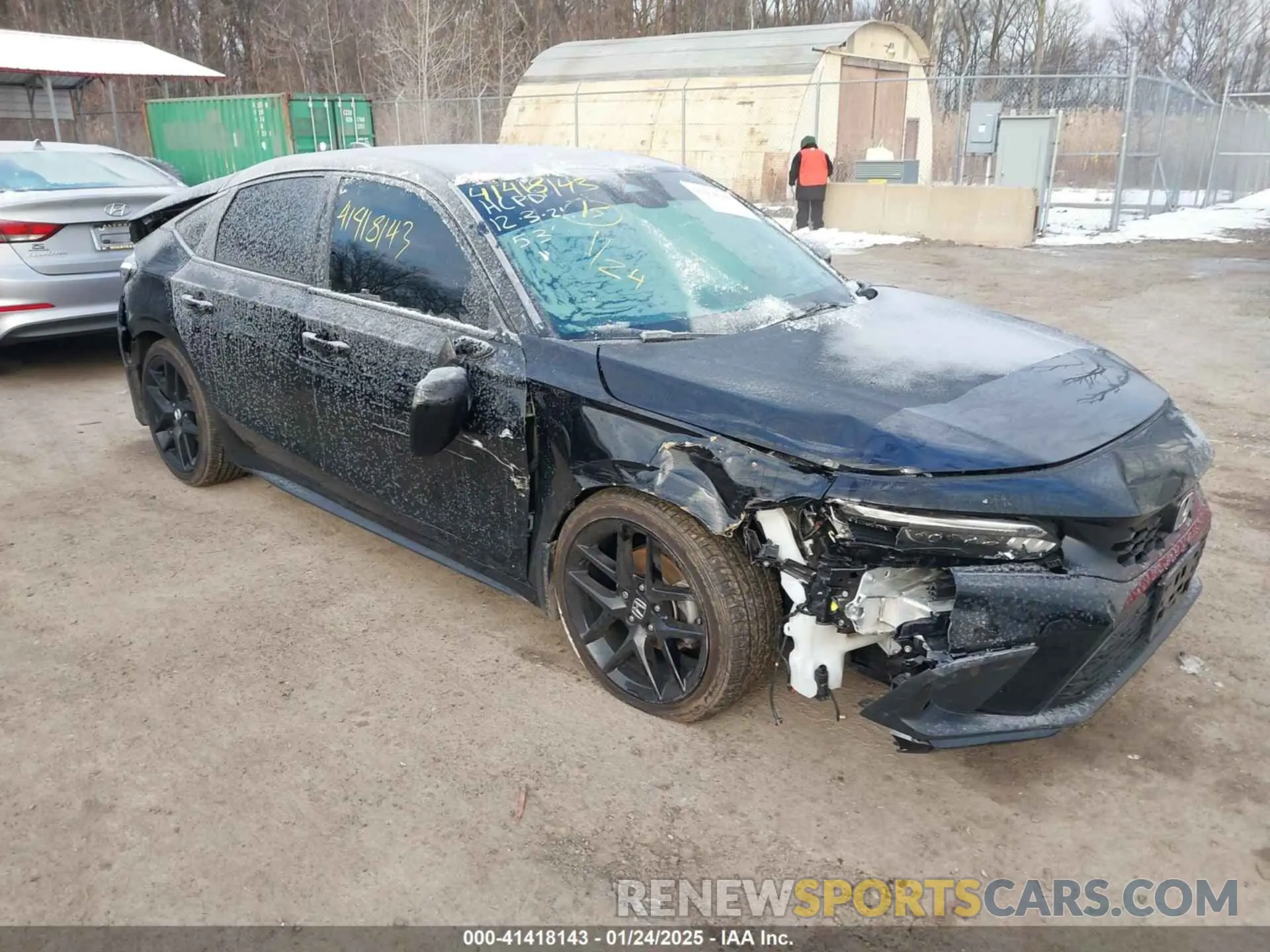 1 Photograph of a damaged car 19XFL2H89RE015396 HONDA CIVIC 2024