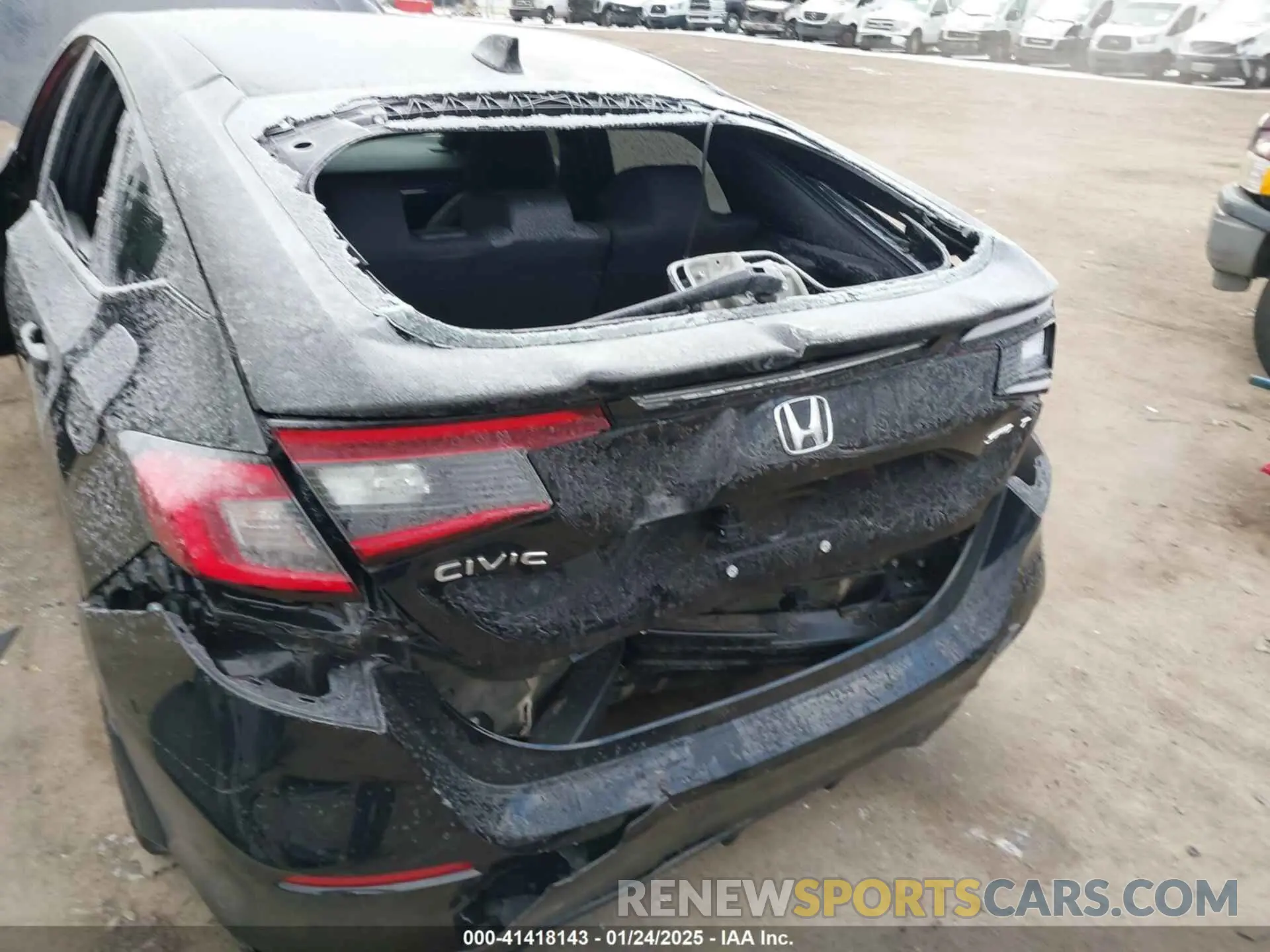 6 Photograph of a damaged car 19XFL2H89RE015396 HONDA CIVIC 2024